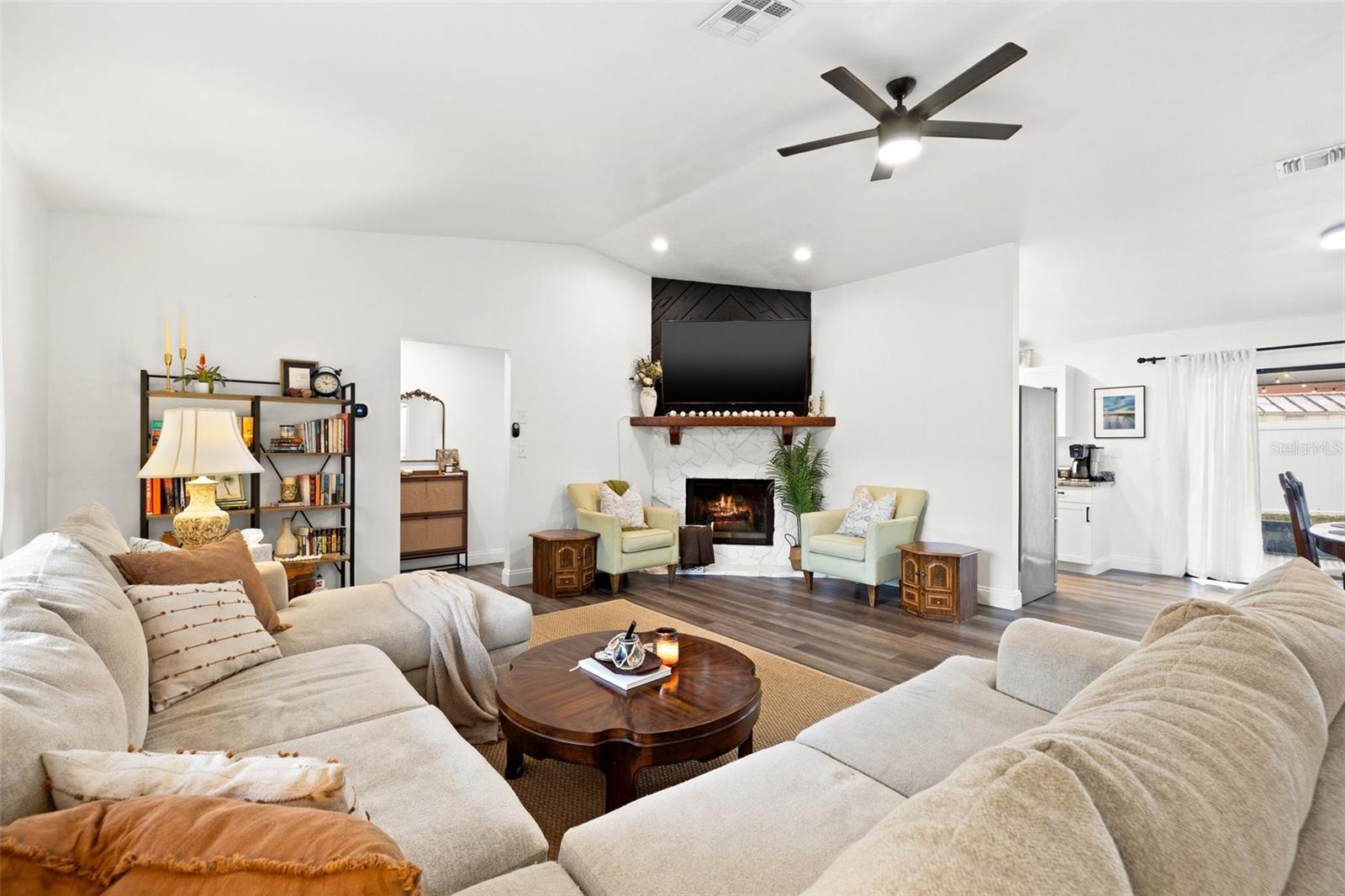 11468 102ND CT, SEMINOLE, FL, 33778