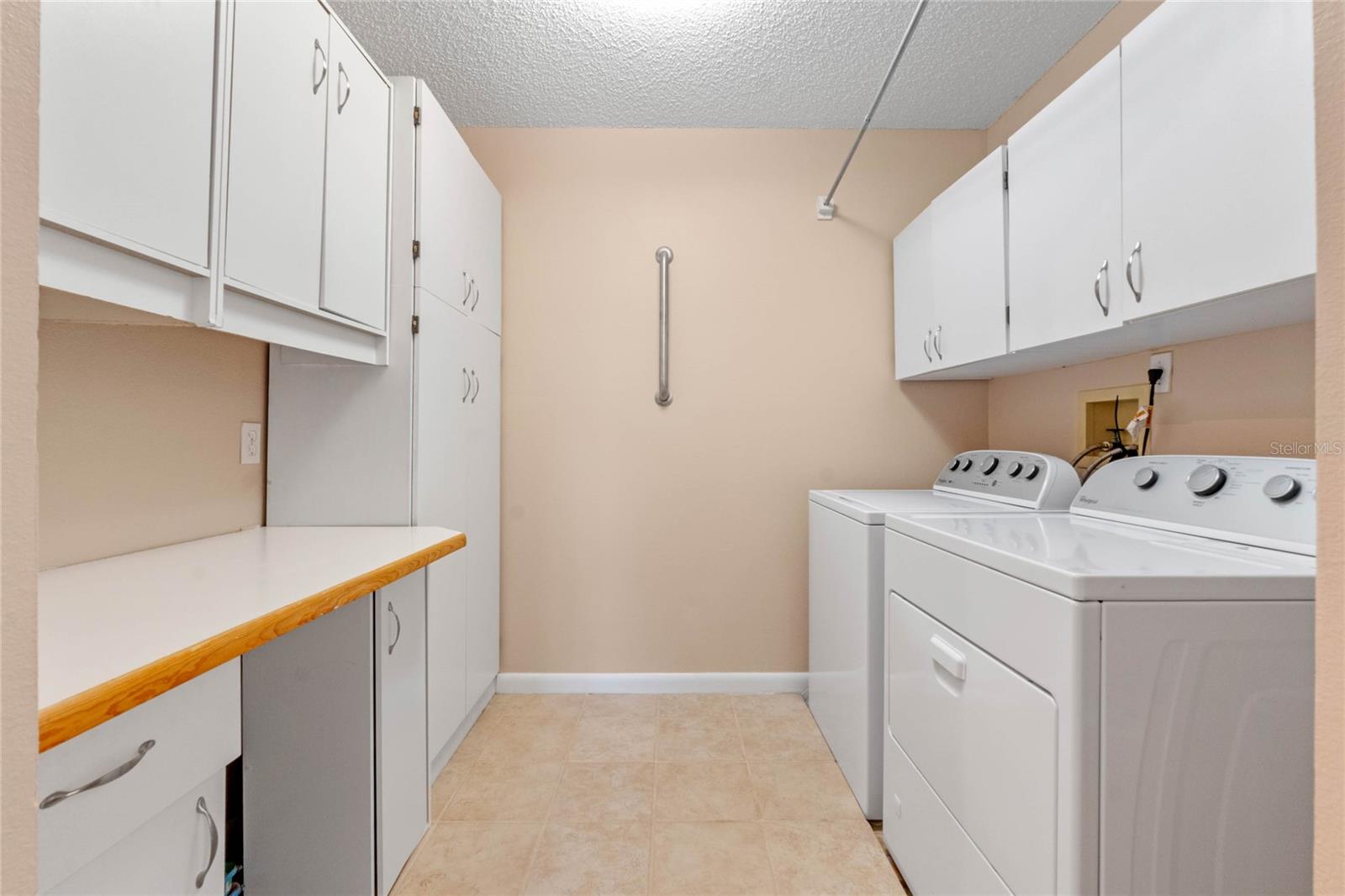 26154 NEWCOMBE CIR, LEESBURG, FL, 34748