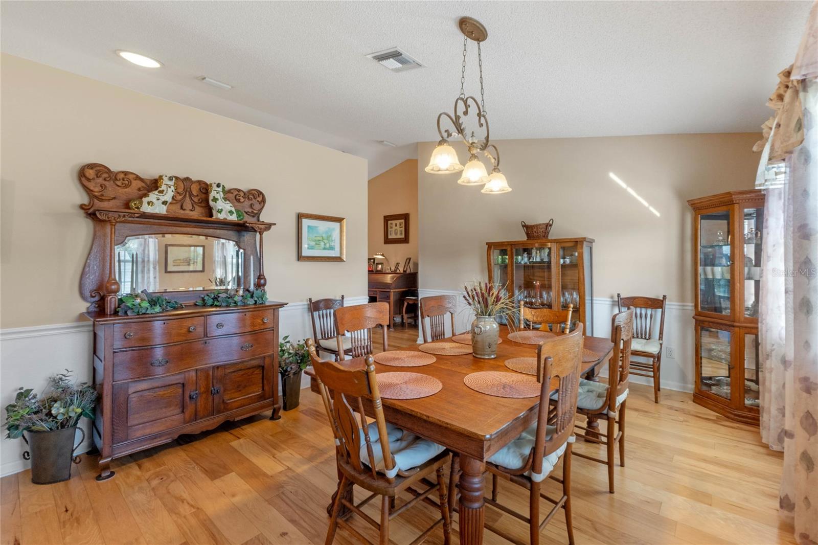 26154 NEWCOMBE CIR, LEESBURG, FL, 34748