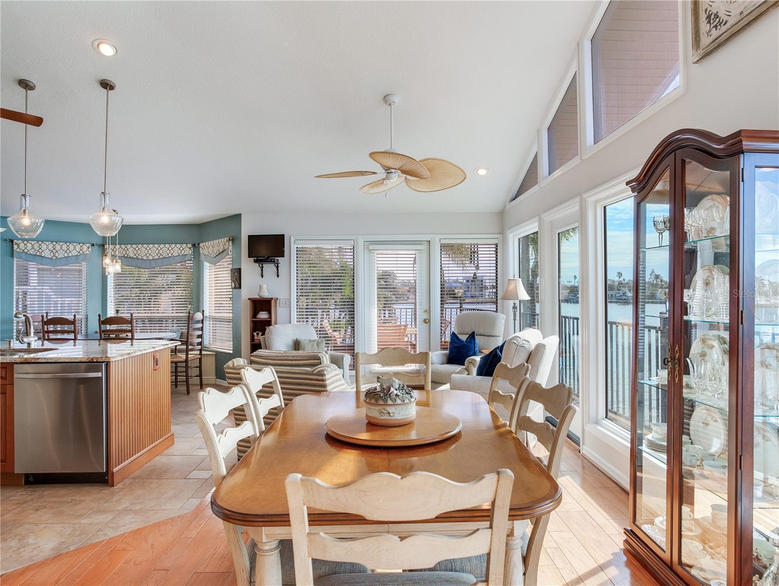 16134 4TH ST E, REDINGTON BEACH, FL, 33708