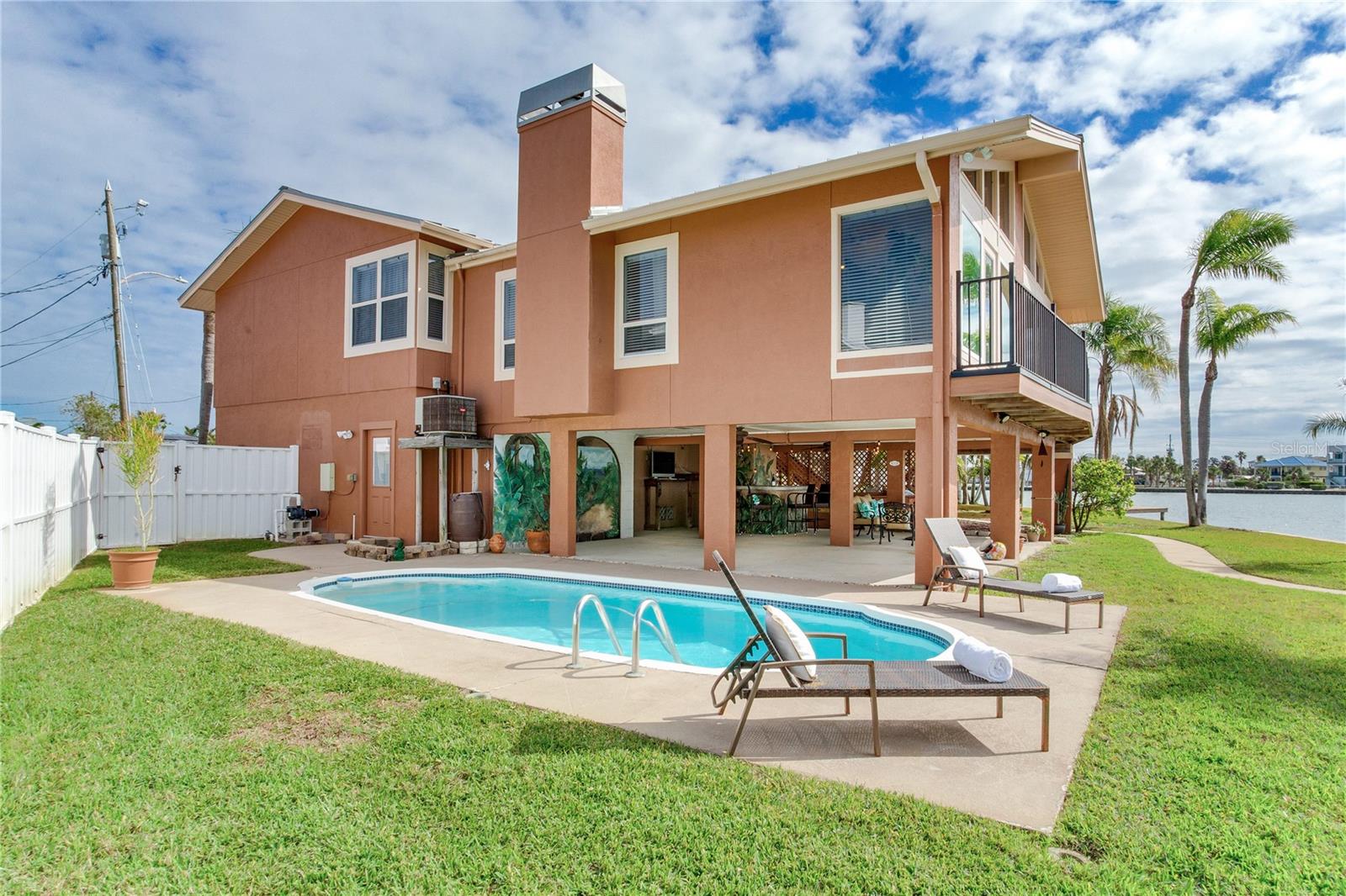16134 4TH ST E, REDINGTON BEACH, FL, 33708