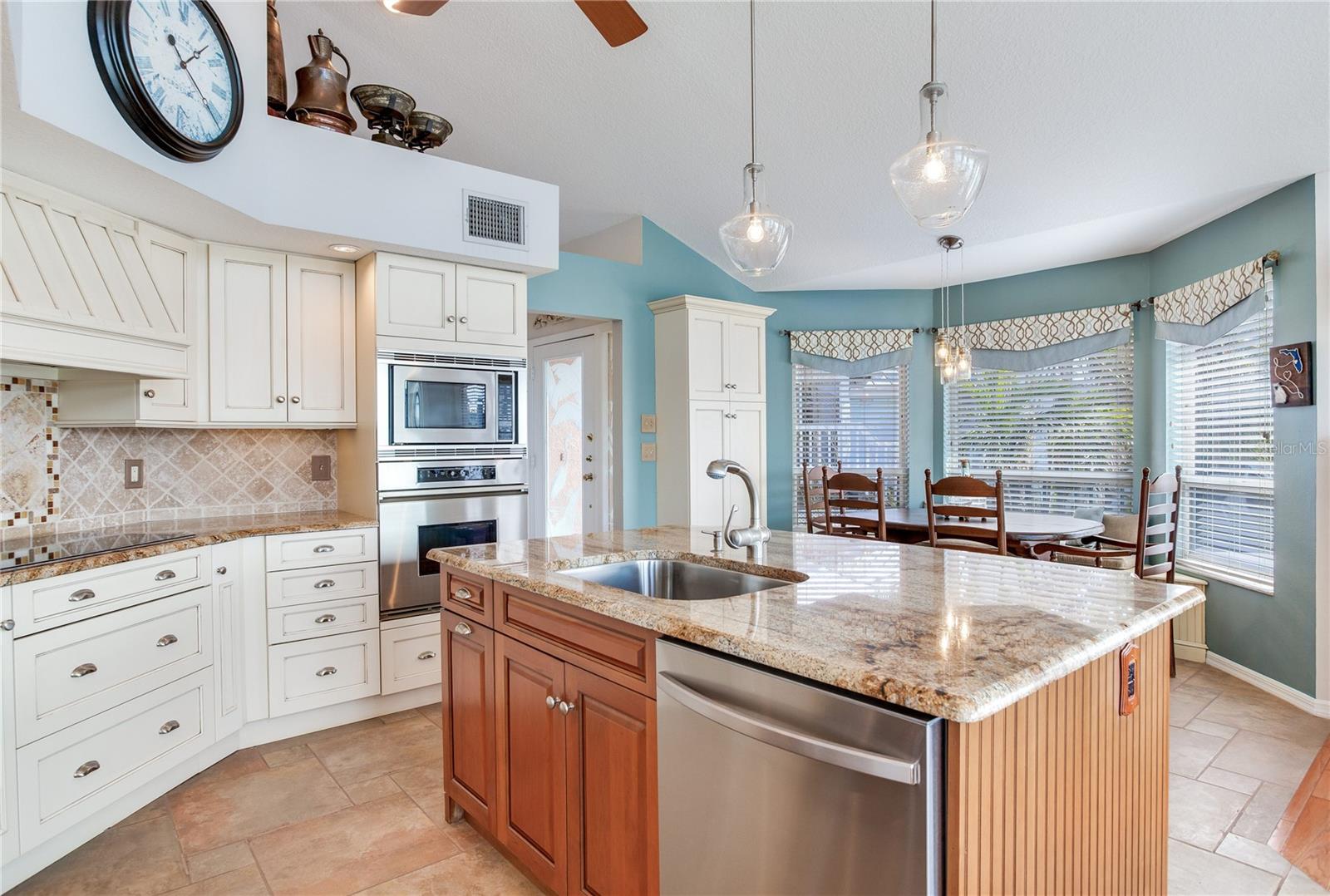 16134 4TH ST E, REDINGTON BEACH, FL, 33708