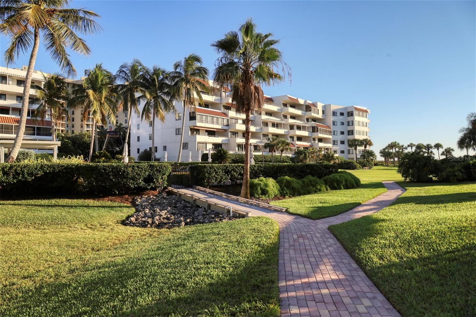 1465 GULF OF MEXICO DR #402, LONGBOAT KEY, FL, 34228