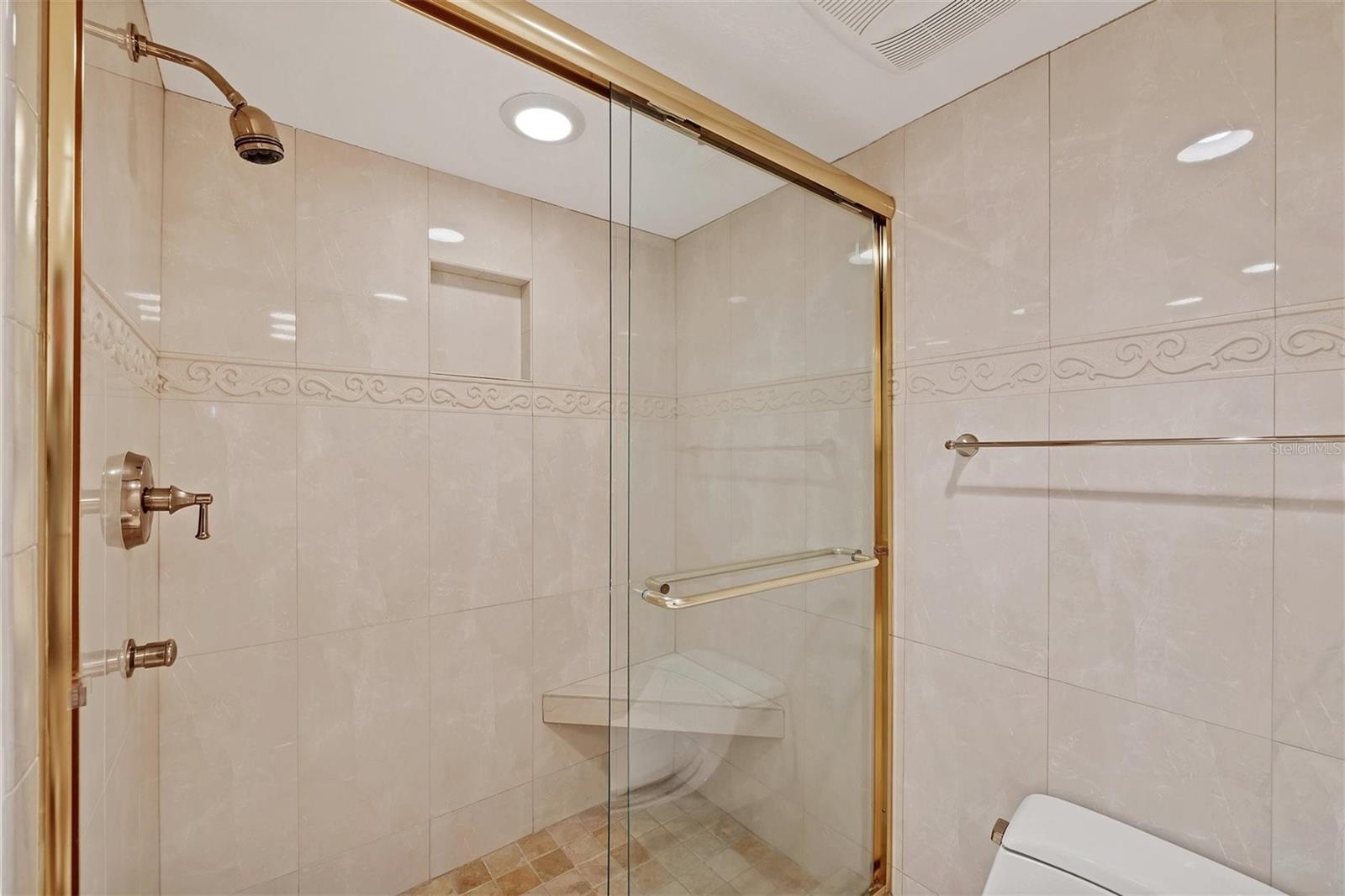 1465 GULF OF MEXICO DR #402, LONGBOAT KEY, FL, 34228