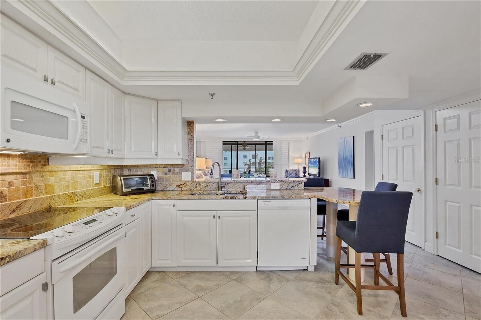 1465 GULF OF MEXICO DR #402, LONGBOAT KEY, FL, 34228
