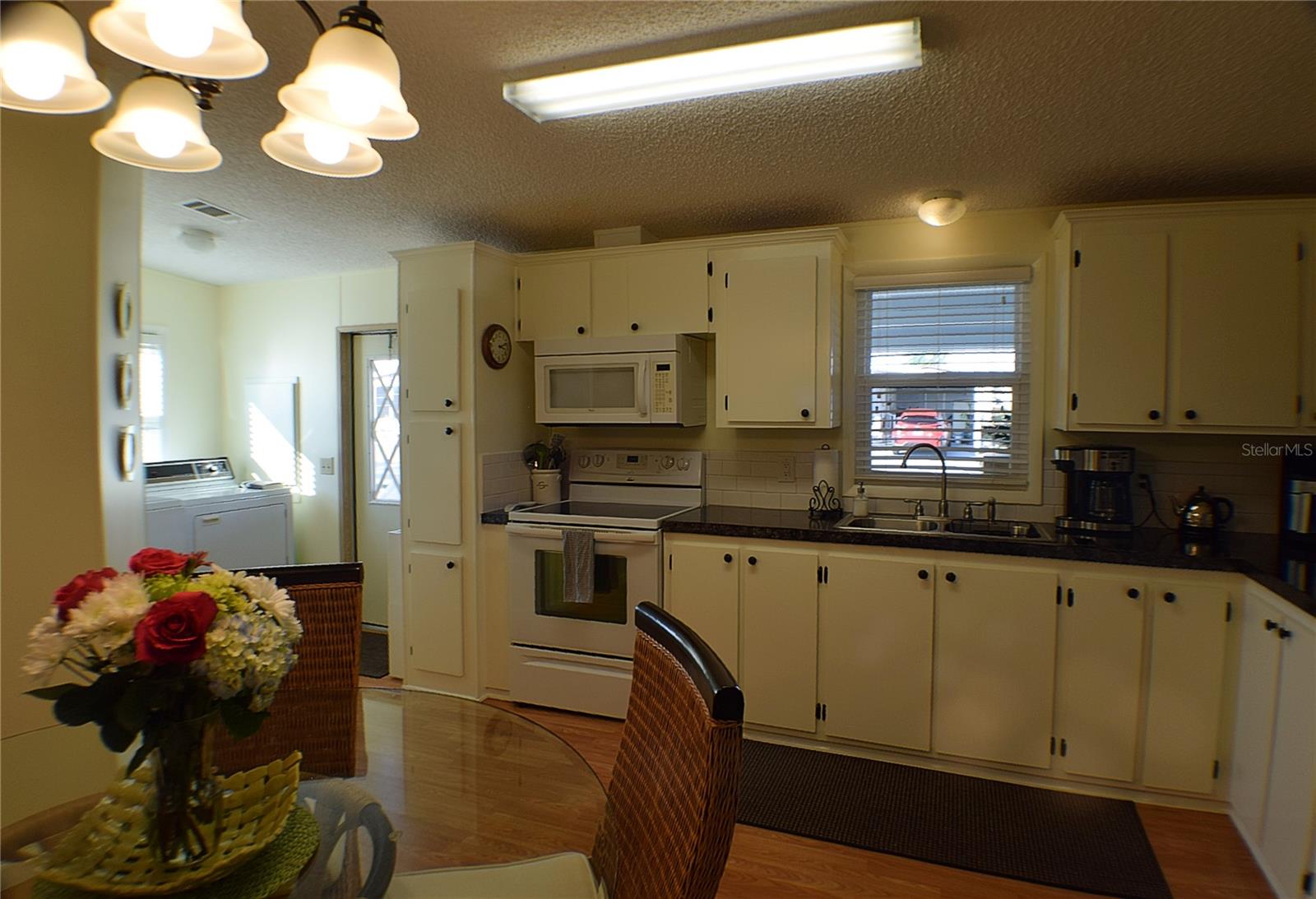 37616 PINATA AVE, ZEPHYRHILLS, FL, 33541