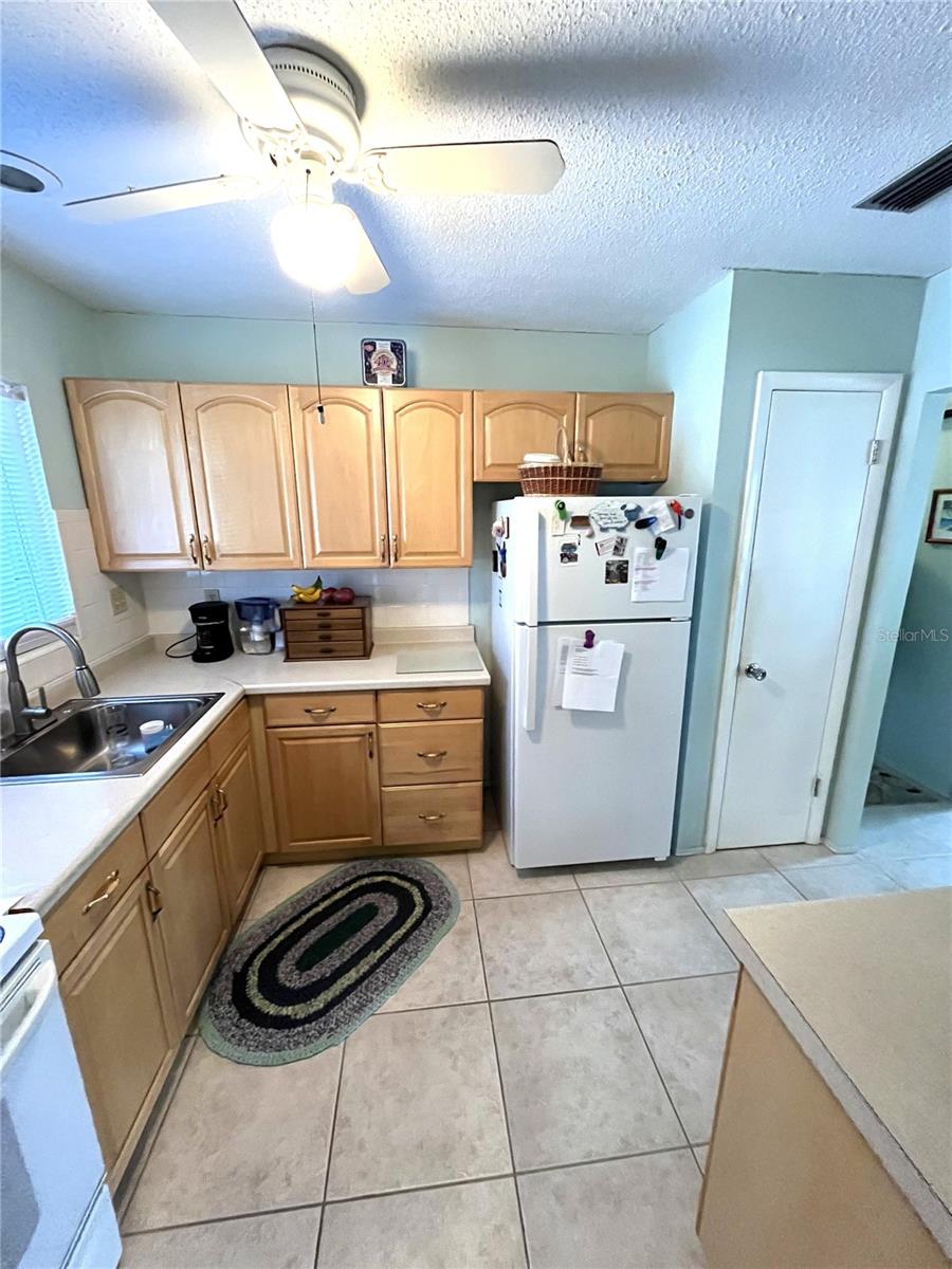 5911 CANAL DR #I-31, BRADENTON, FL, 34207