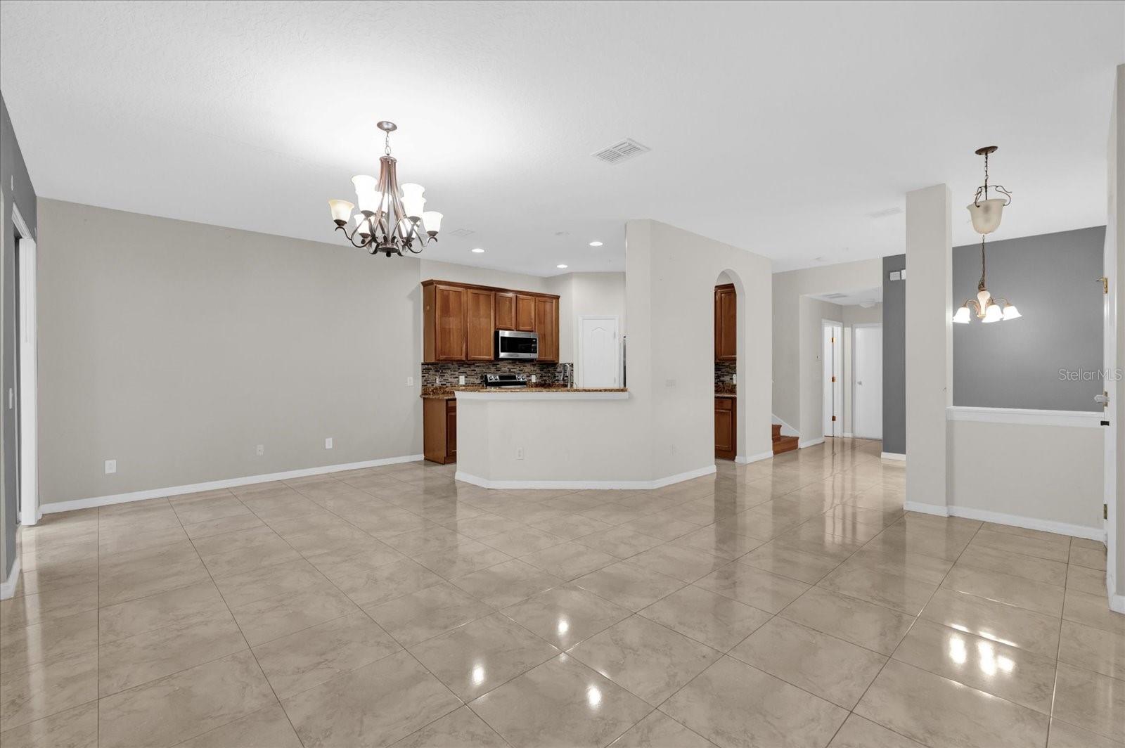 525 CLIMBING IVY CT #A, APOPKA, FL, 32712