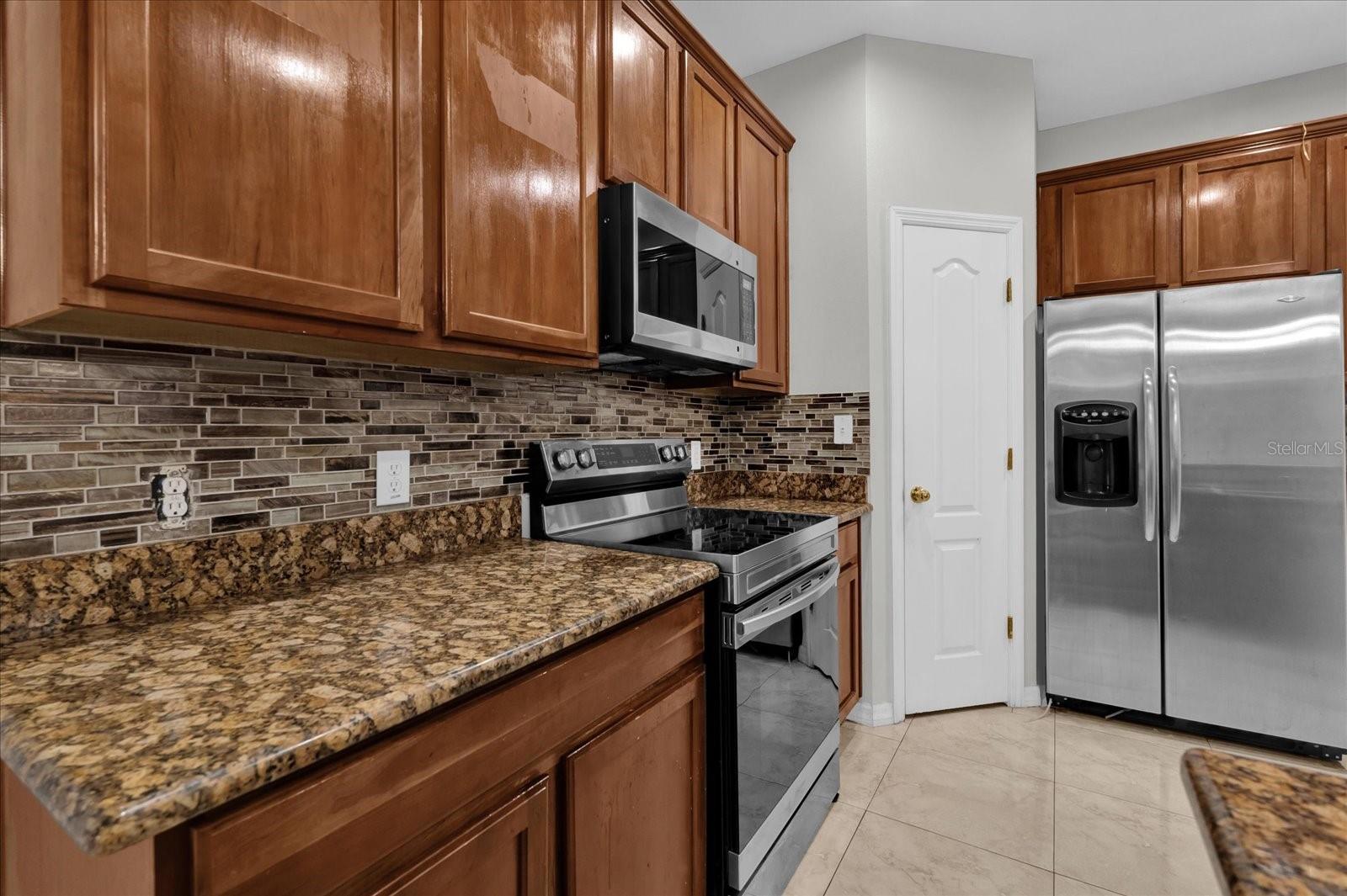 525 CLIMBING IVY CT #A, APOPKA, FL, 32712