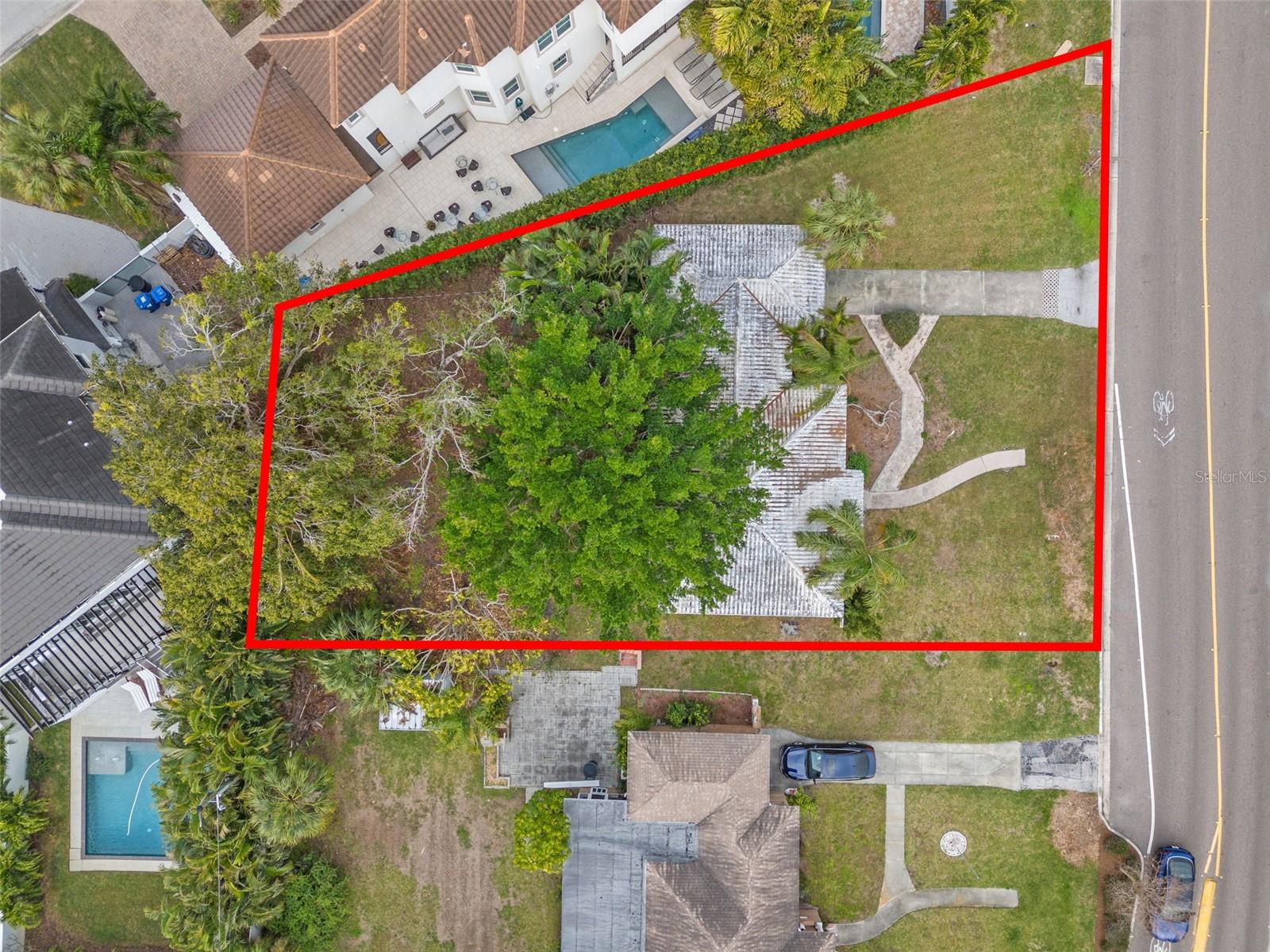 TB8338884 Property Photo