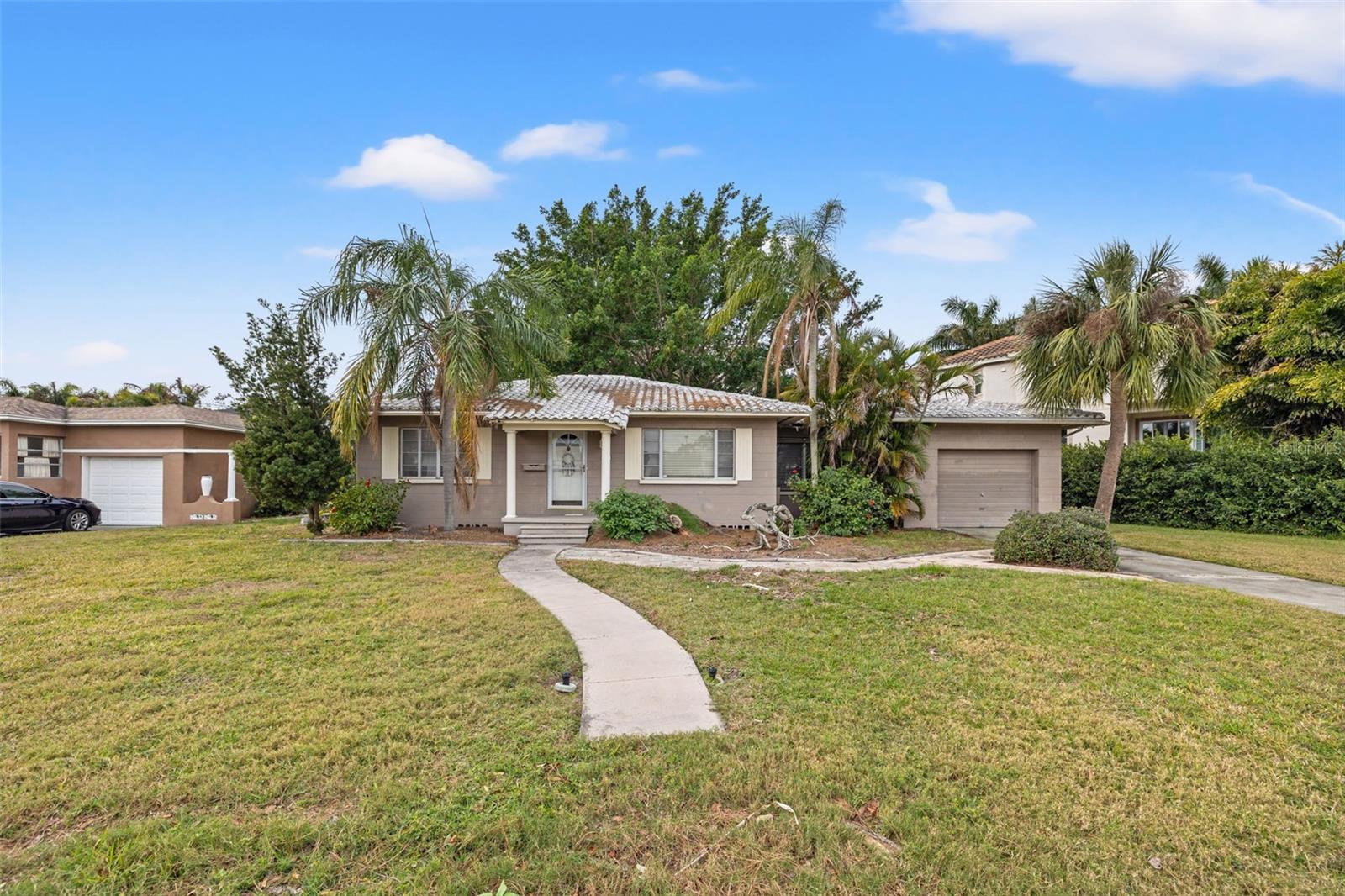 TB8338884 Property Photo