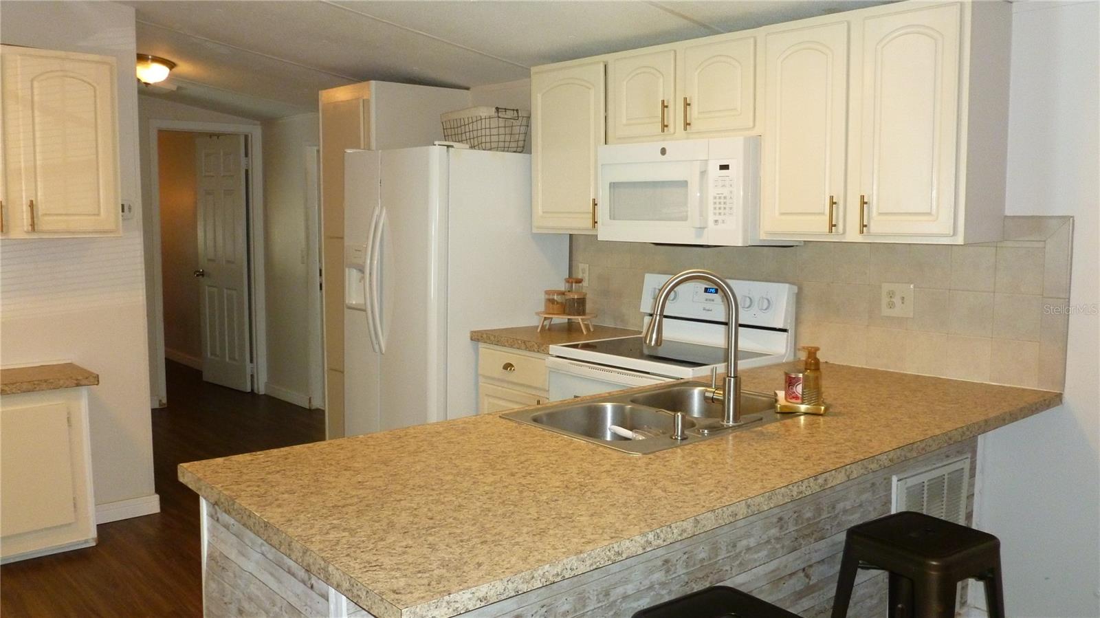 34421 COUNTRYSIDE DR, WESLEY CHAPEL, FL, 33543