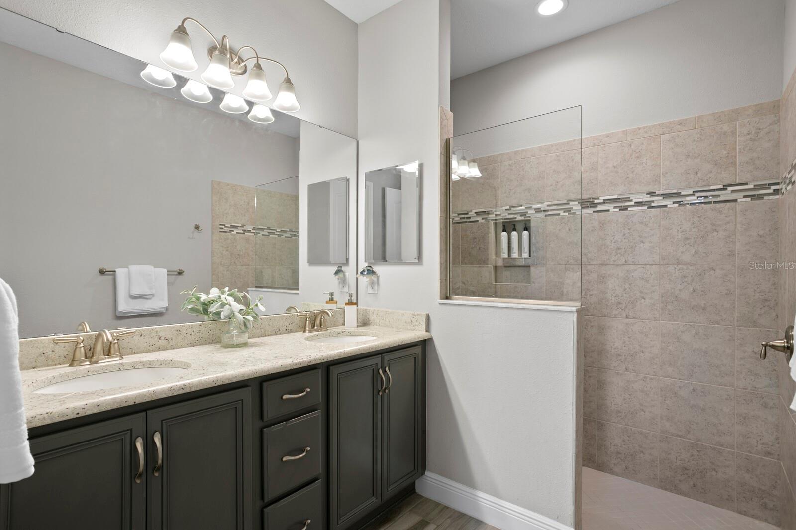 13614 TONYA ANNE DR, RIVERVIEW, FL, 33579