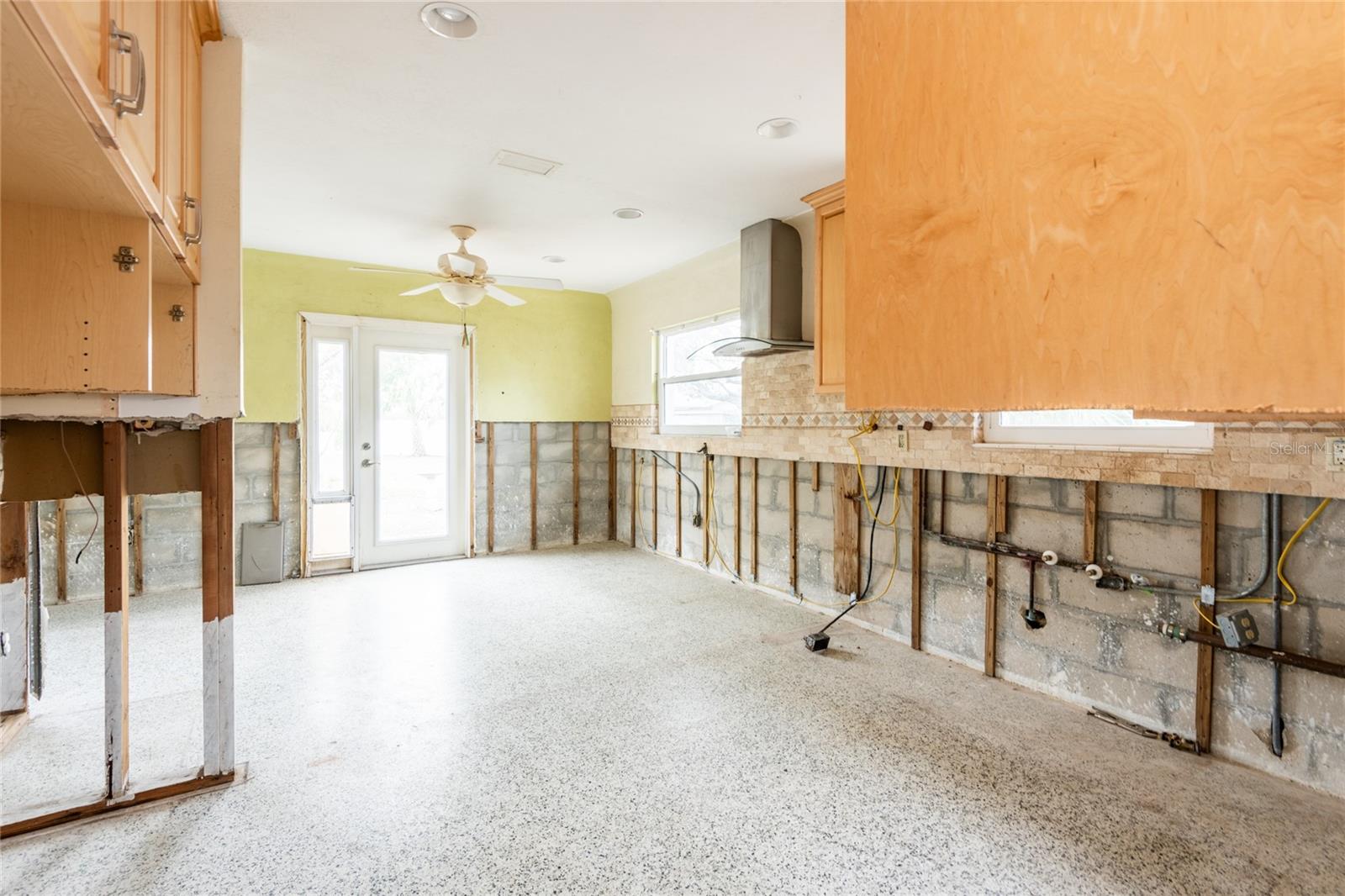 2744 45TH ST S, GULFPORT, FL, 33711