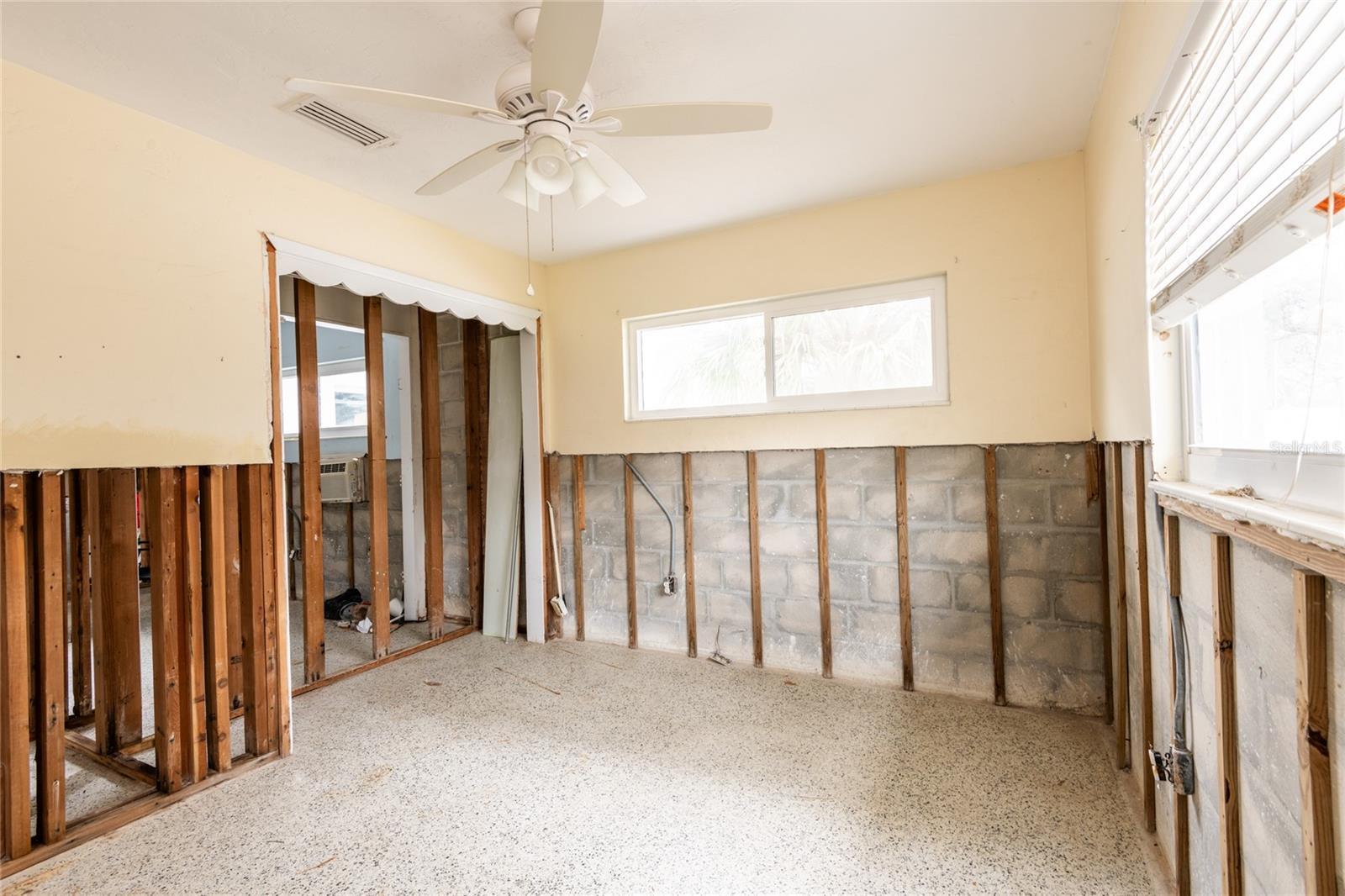 2744 45TH ST S, GULFPORT, FL, 33711