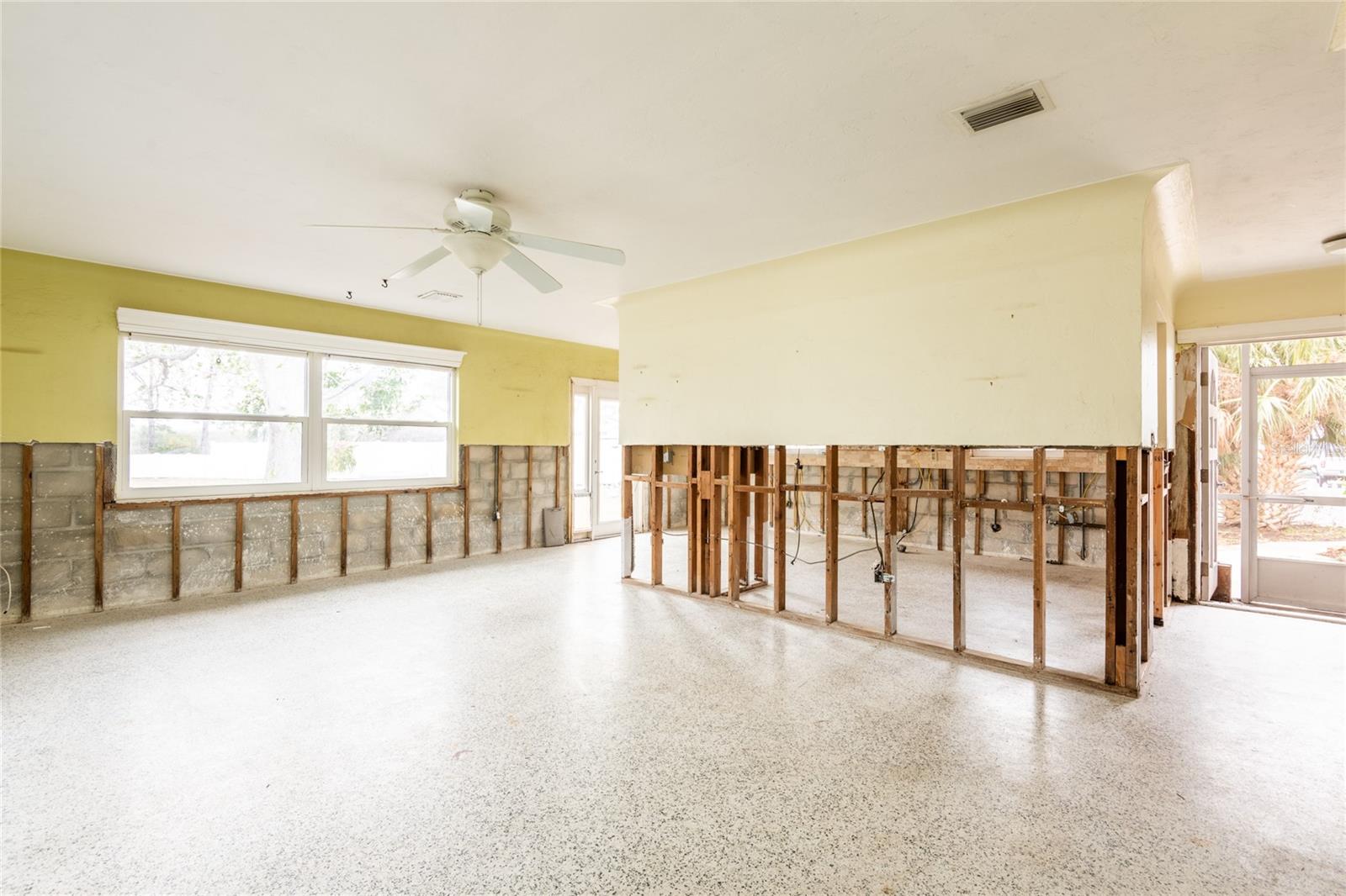 2744 45TH ST S, GULFPORT, FL, 33711