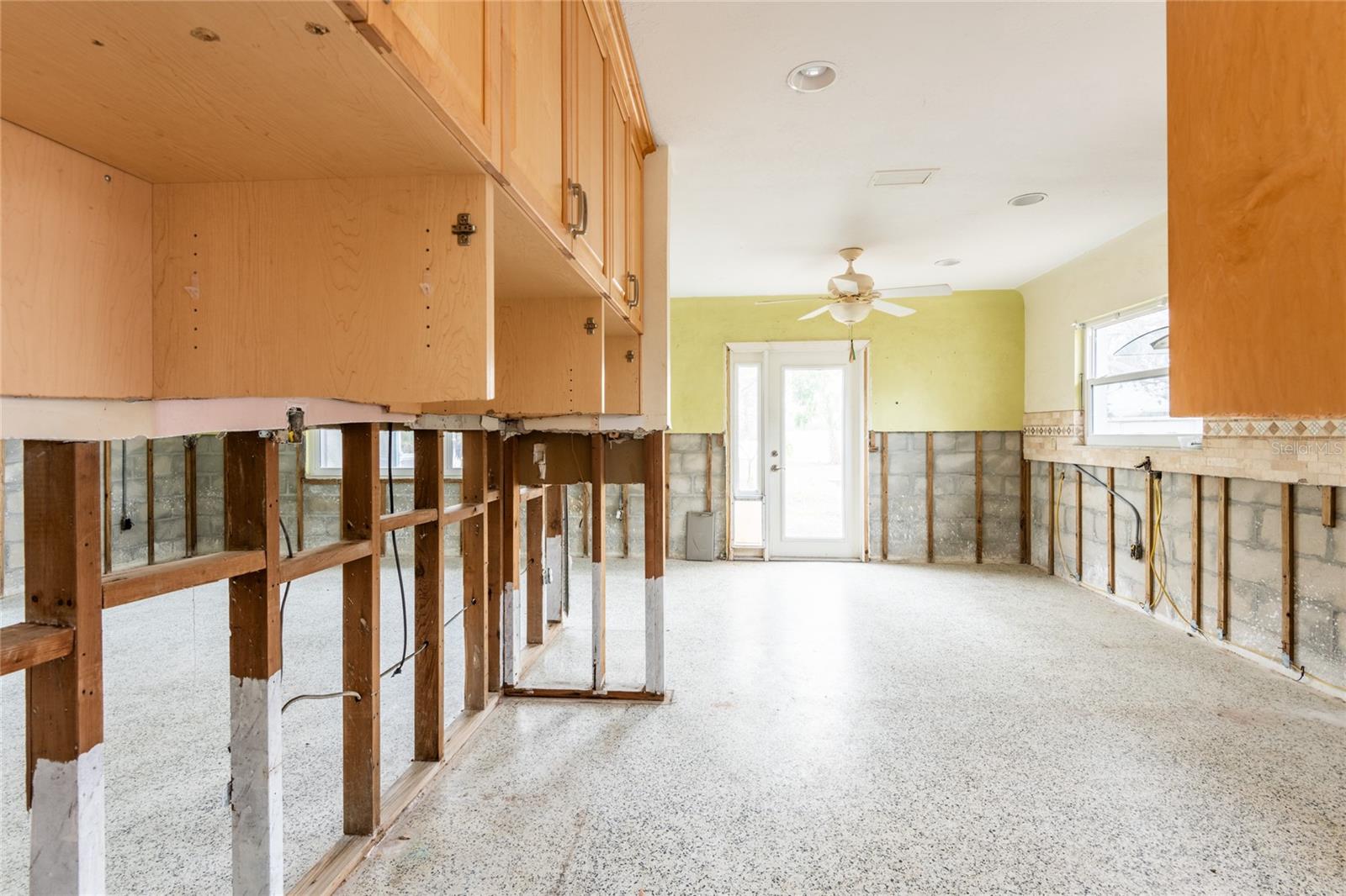 2744 45TH ST S, GULFPORT, FL, 33711