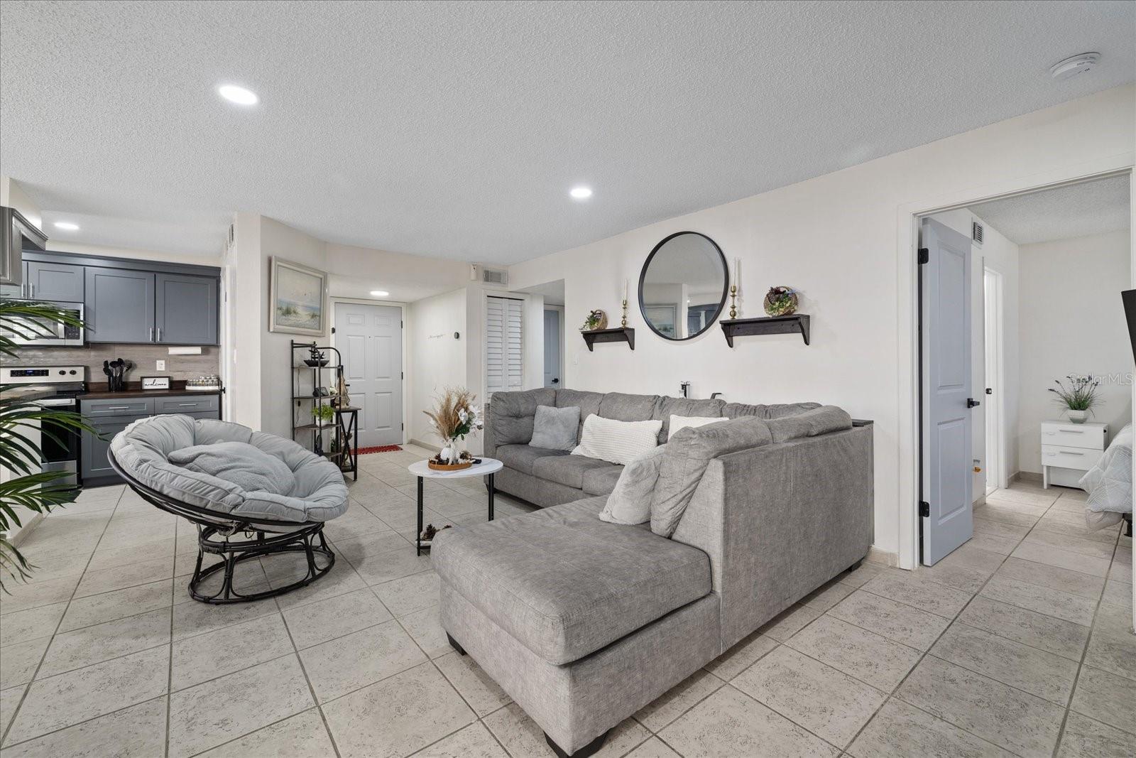 8724 MALLARD RESERVE DR #101, TAMPA, FL, 33614