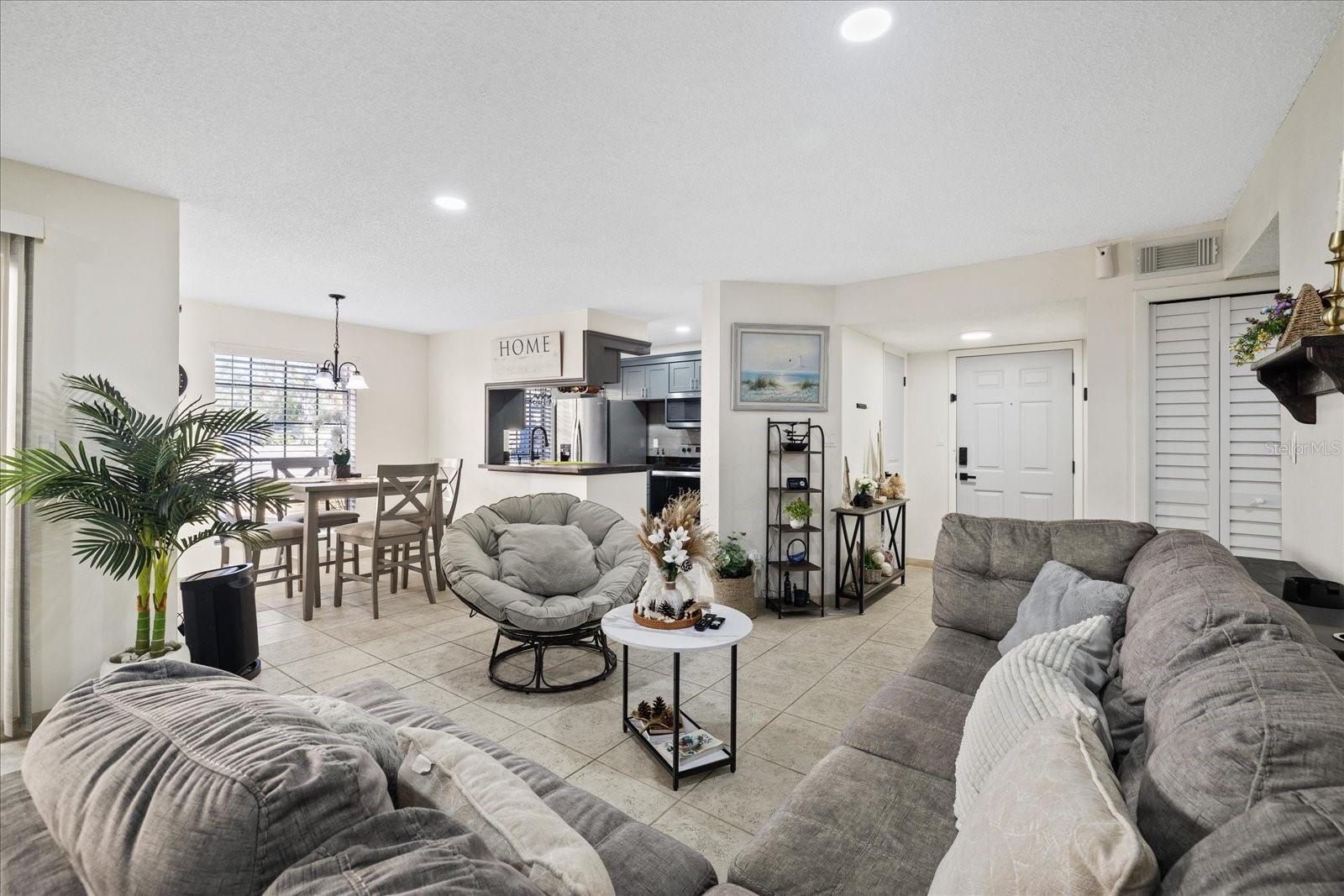 8724 MALLARD RESERVE DR #101, TAMPA, FL, 33614