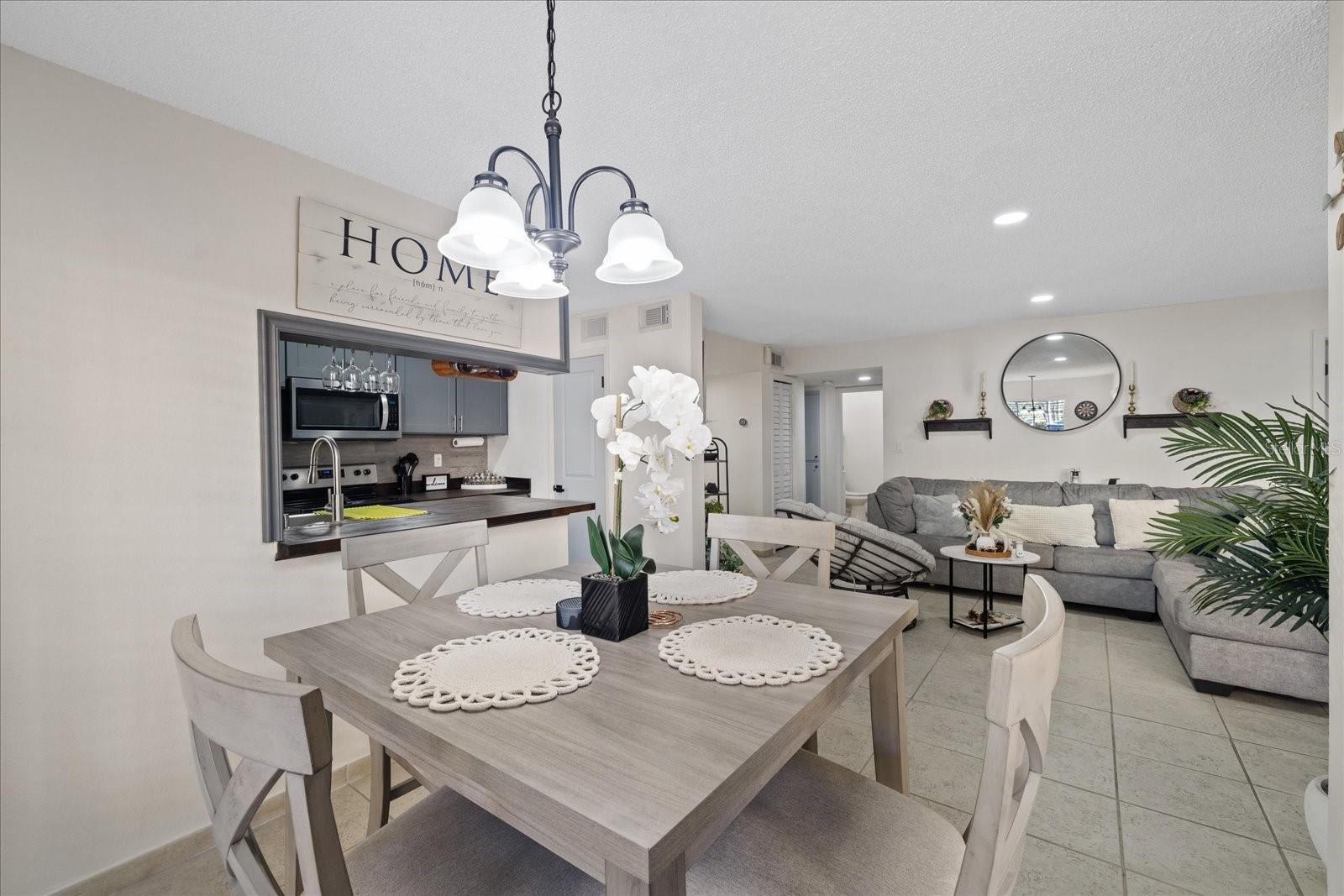 8724 MALLARD RESERVE DR #101, TAMPA, FL, 33614