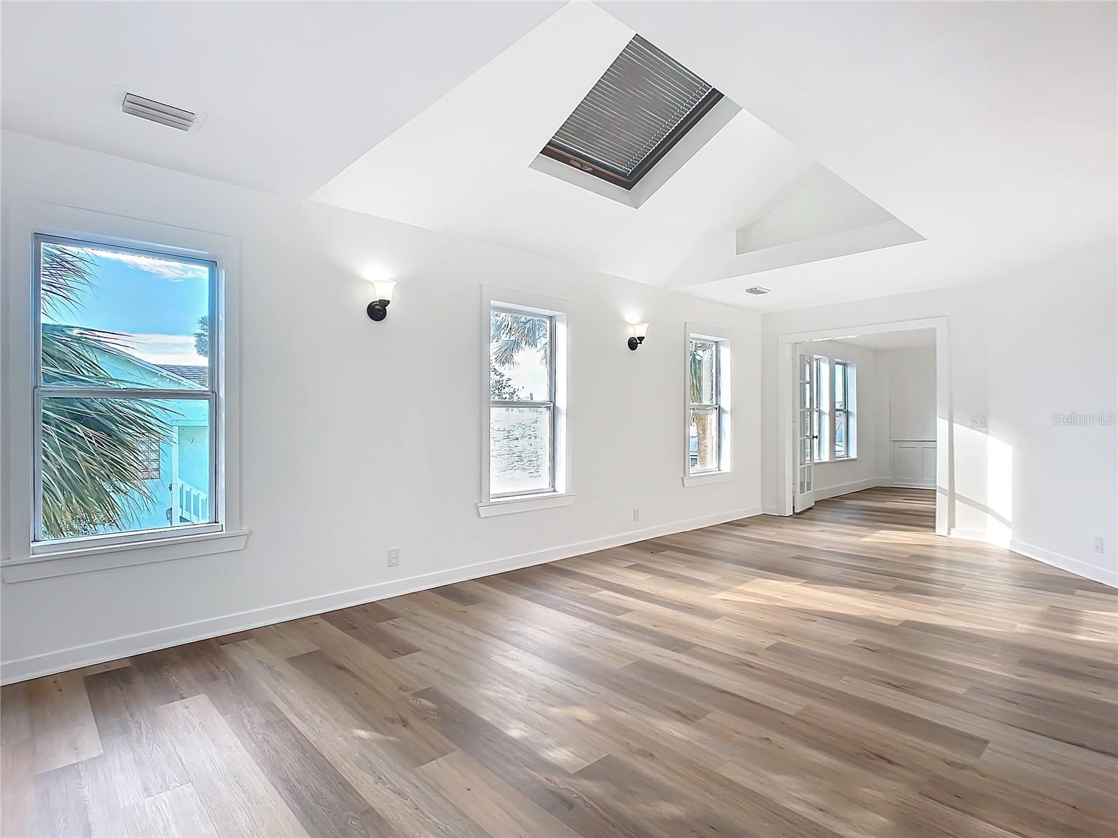 17 S OLEANDER AVE, DAYTONA BEACH, FL, 32118