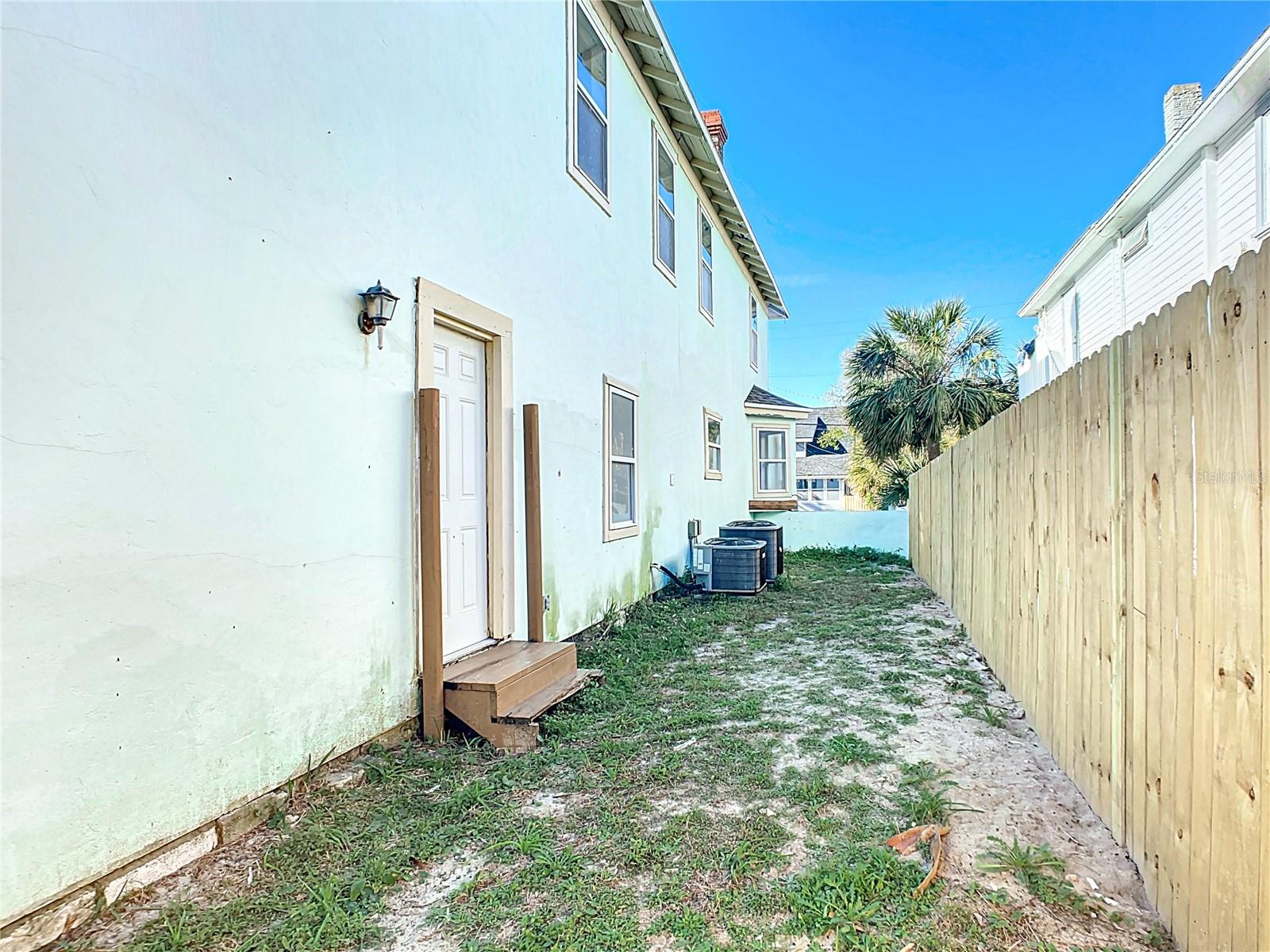 17 S OLEANDER AVE, DAYTONA BEACH, FL, 32118