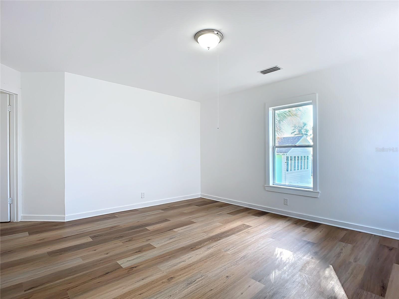 17 S OLEANDER AVE, DAYTONA BEACH, FL, 32118