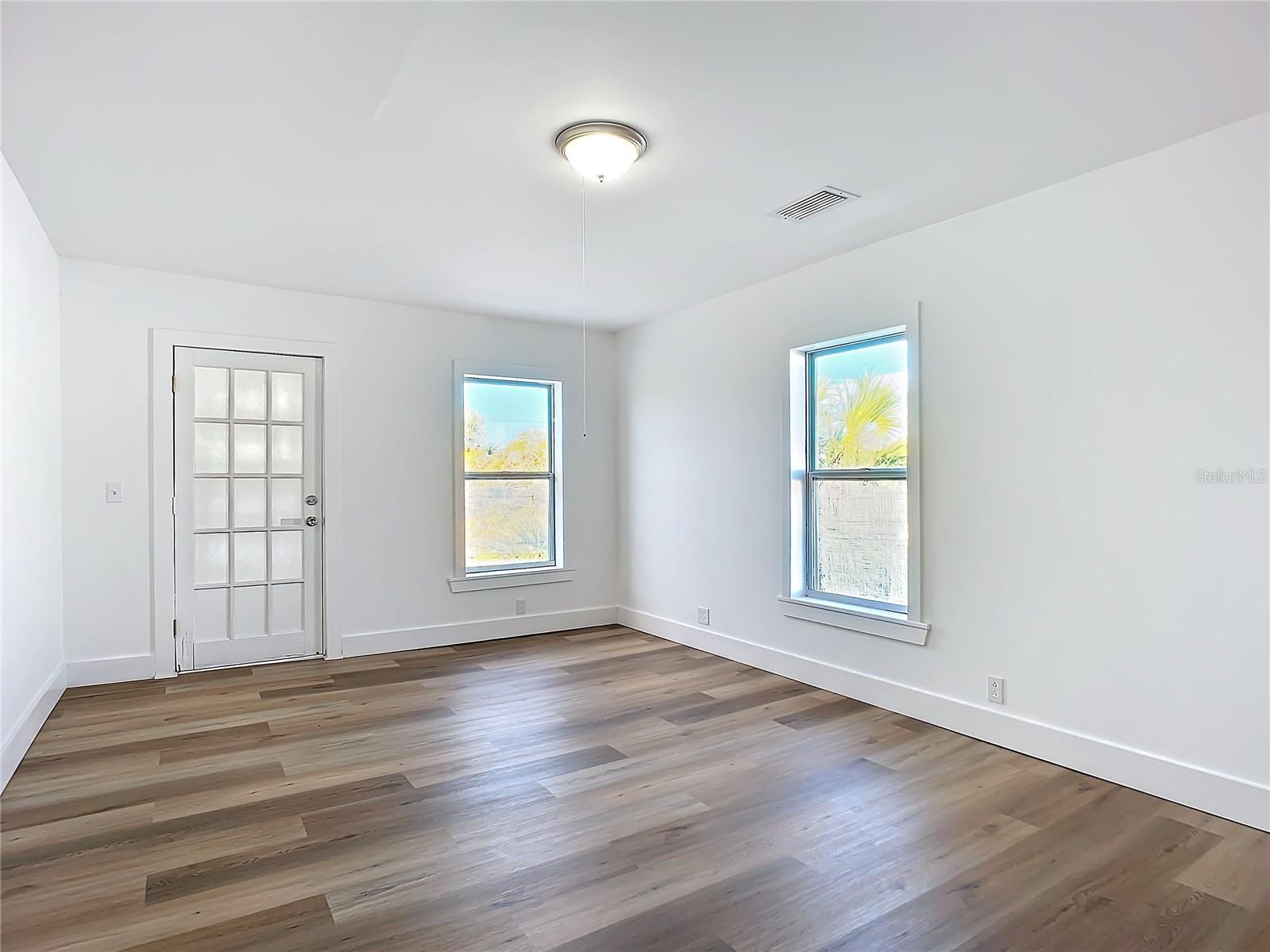 17 S OLEANDER AVE, DAYTONA BEACH, FL, 32118