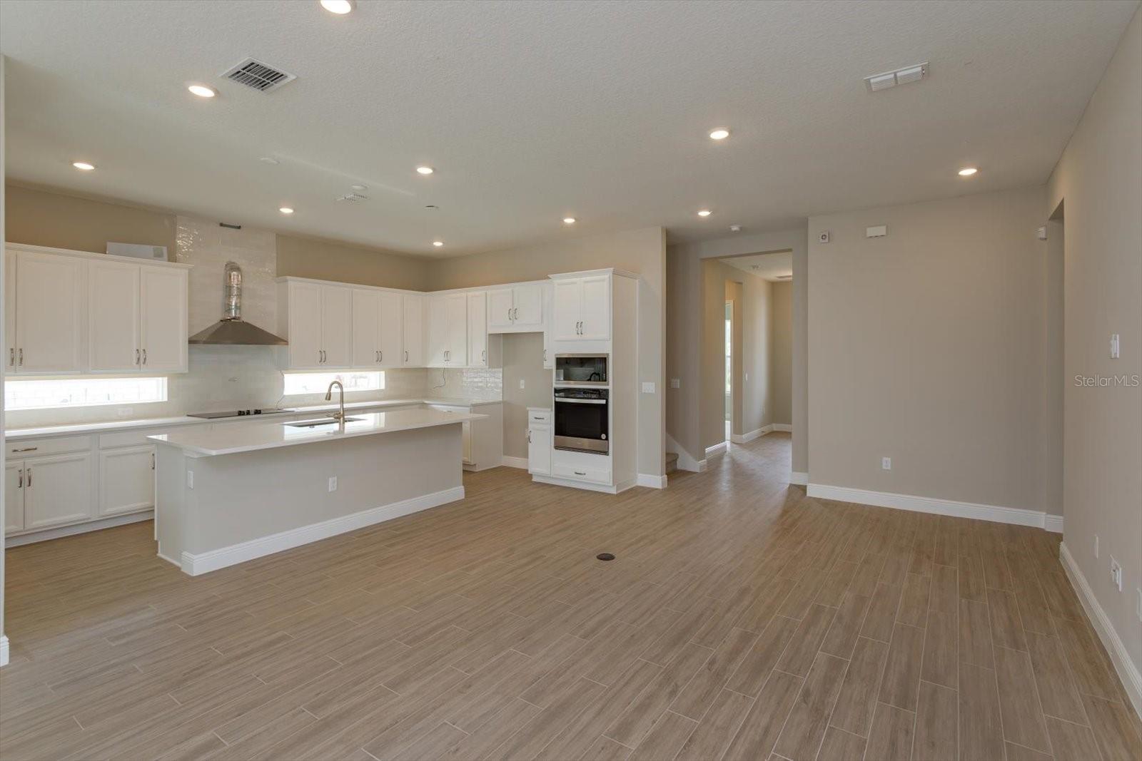 10049 BALLAST DR, ORLANDO, FL, 32827