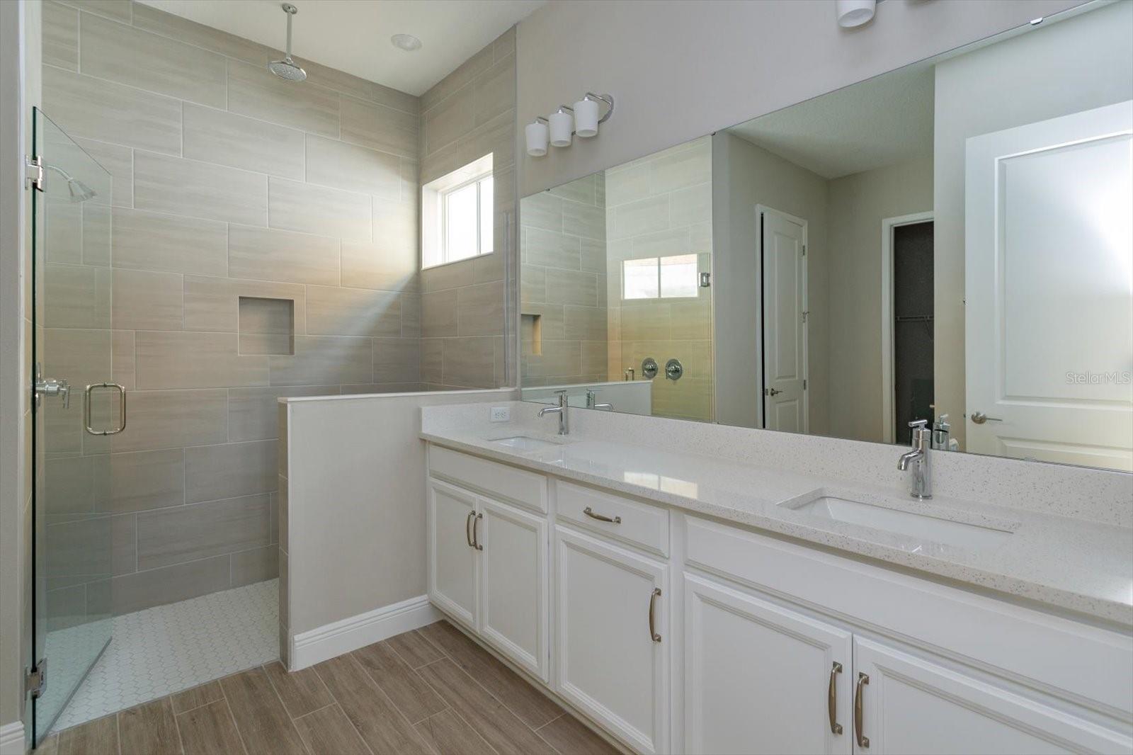 10049 BALLAST DR, ORLANDO, FL, 32827