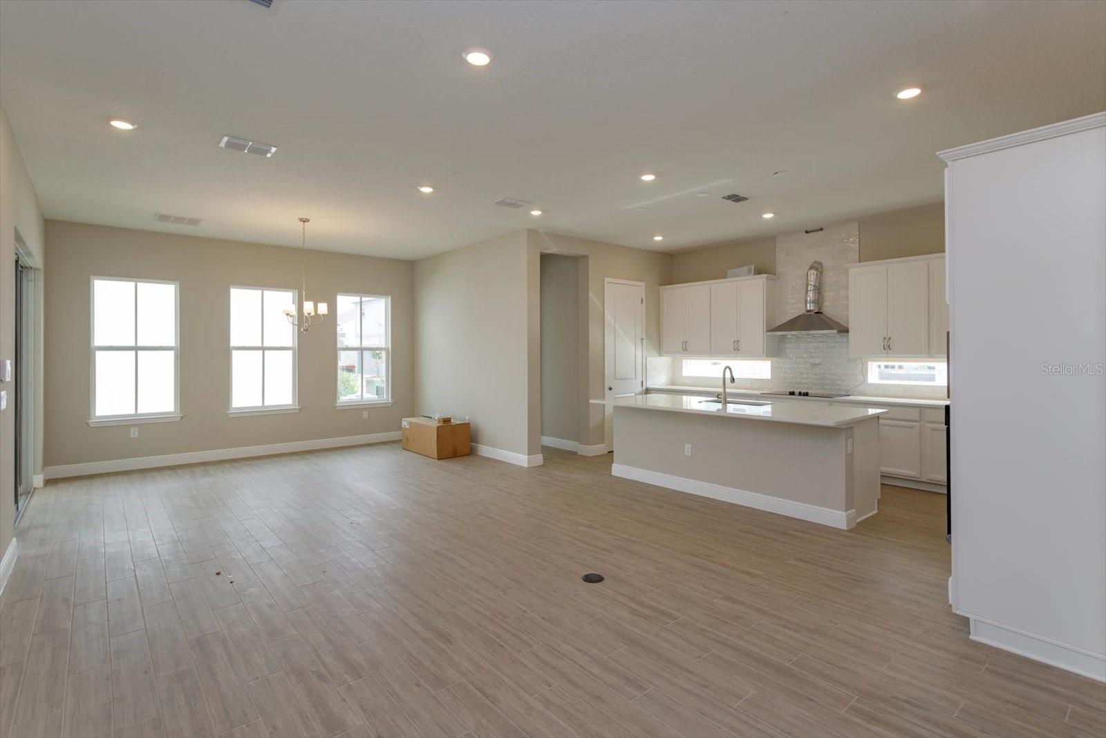 10049 BALLAST DR, ORLANDO, FL, 32827