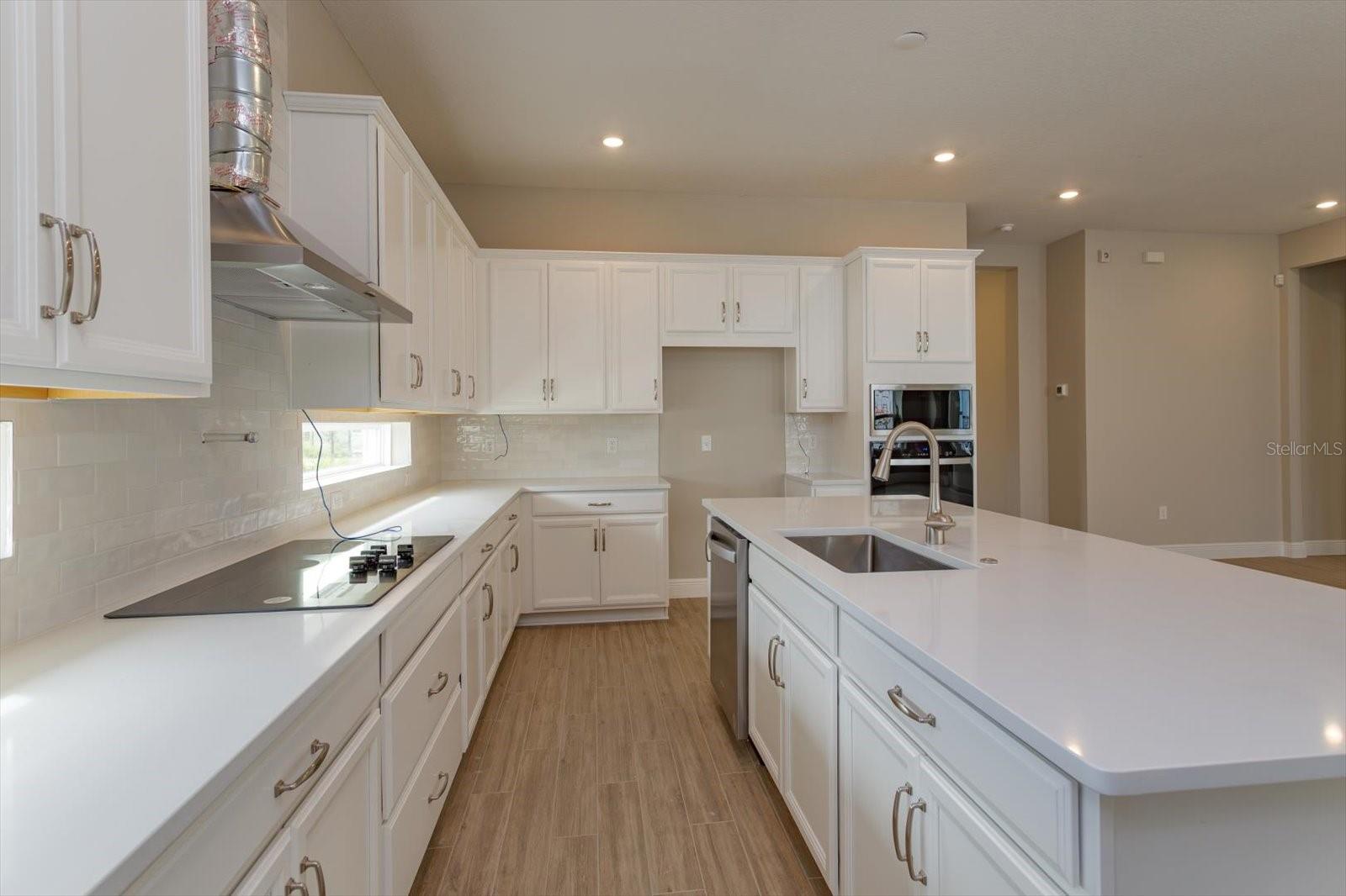 10049 BALLAST DR, ORLANDO, FL, 32827