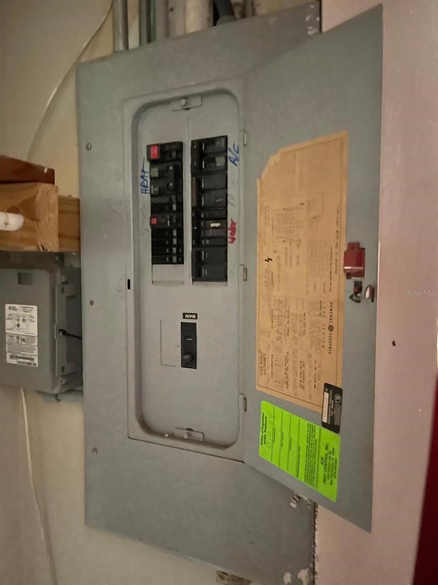 6102 MASSACHUSETTS AVE, NEW PORT RICHEY, FL, 34653