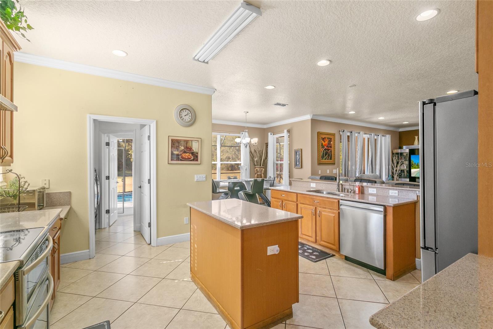 2136 LAUREL BLOSSOM CIR, OCOEE, FL, 34761