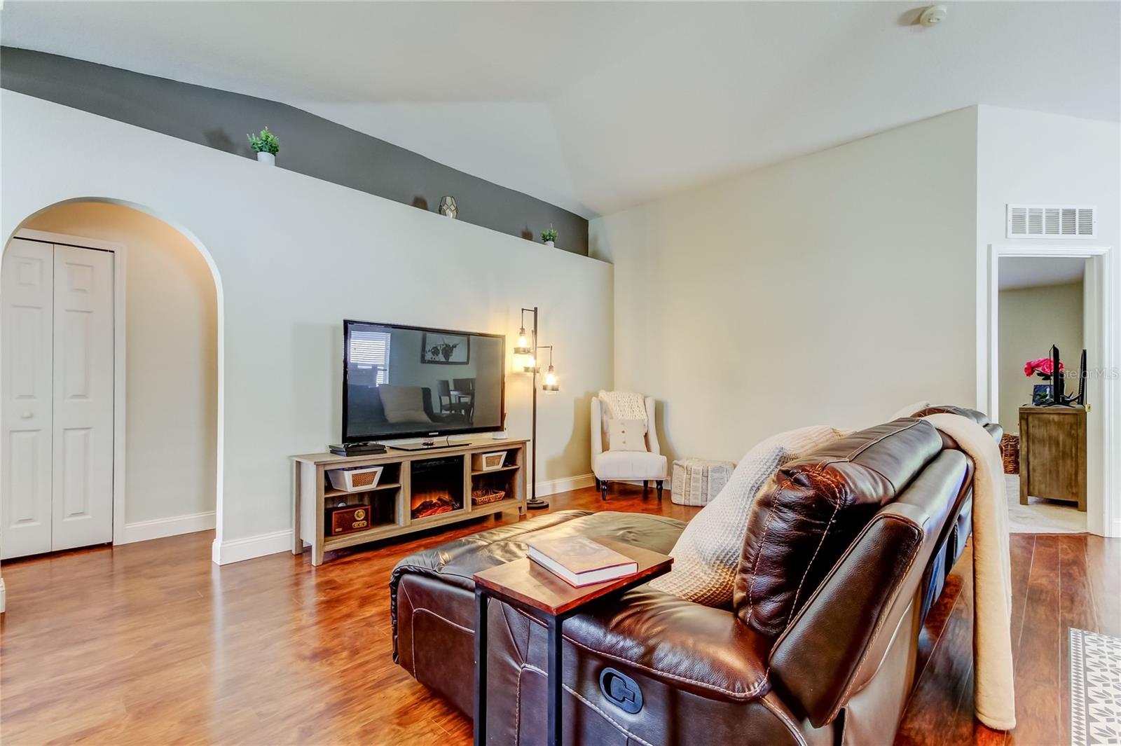 1308 ALHAMBRA CREST DR, RUSKIN, FL, 33570