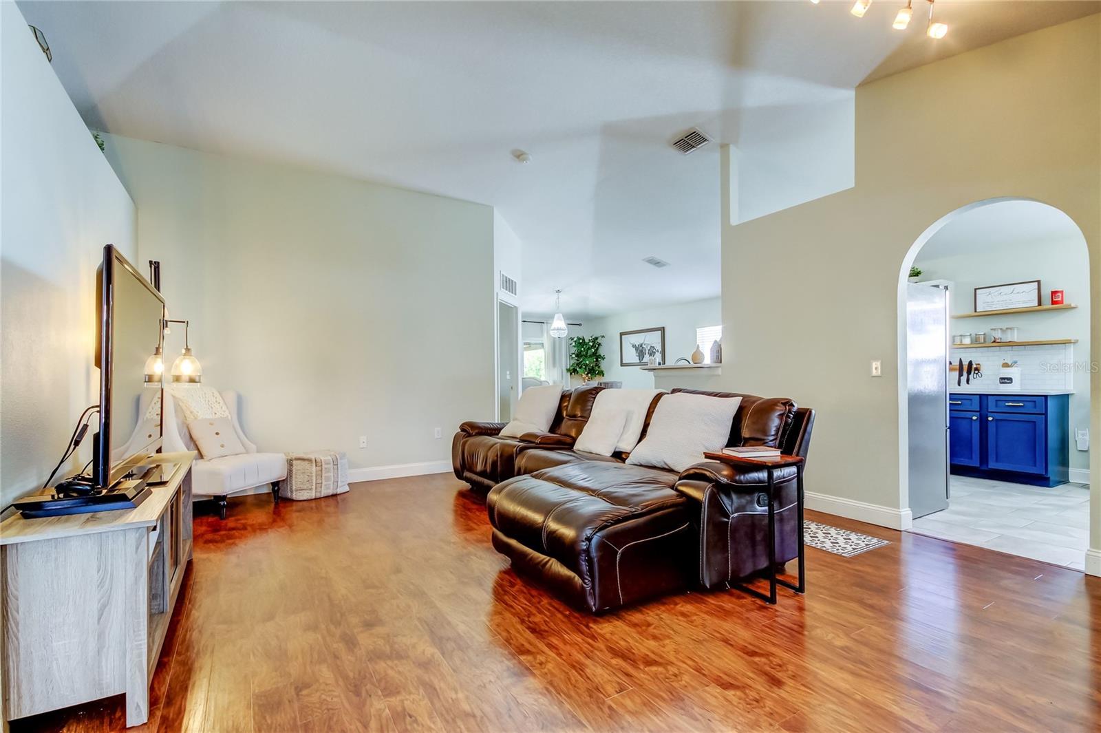 1308 ALHAMBRA CREST DR, RUSKIN, FL, 33570