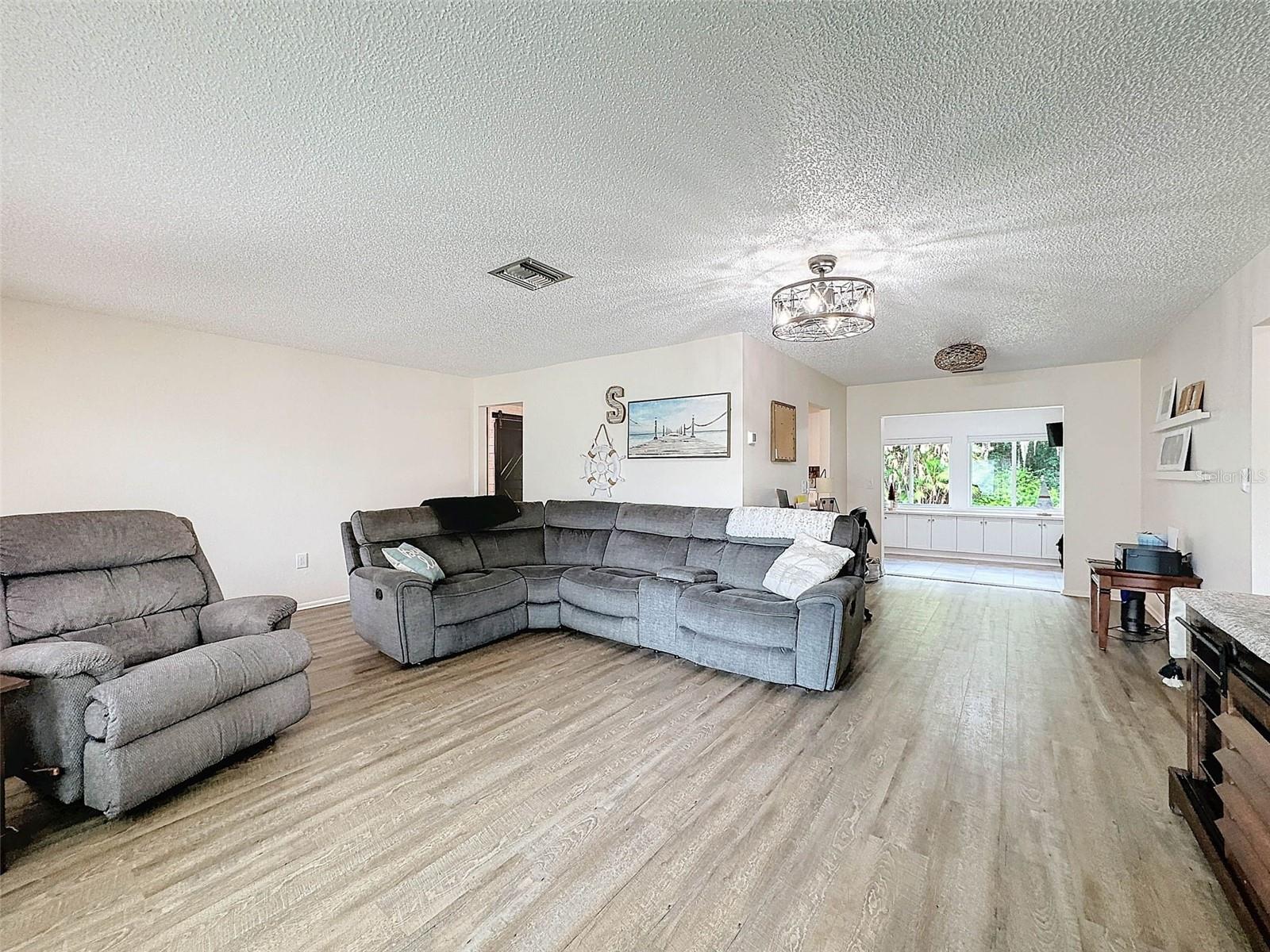 1010 MAINSAIL WAY, PALM HARBOR, FL, 34685