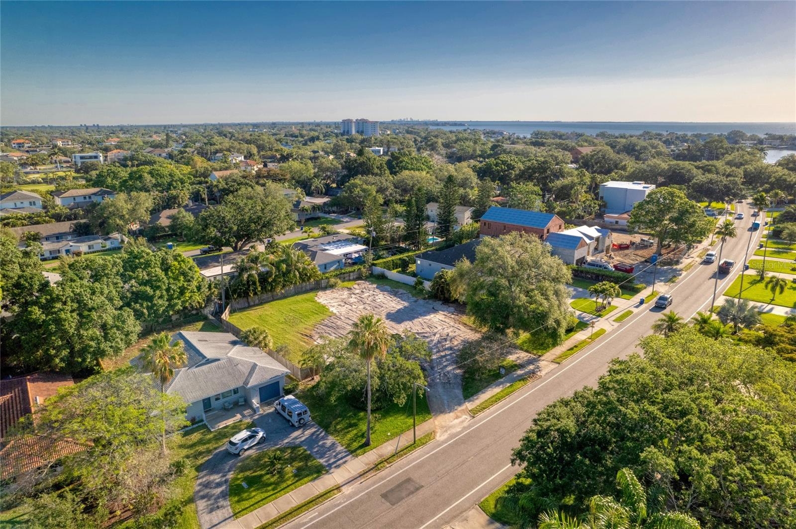 1020 SNELL ISLE BLVD NE, ST PETERSBURG, FL, 33704