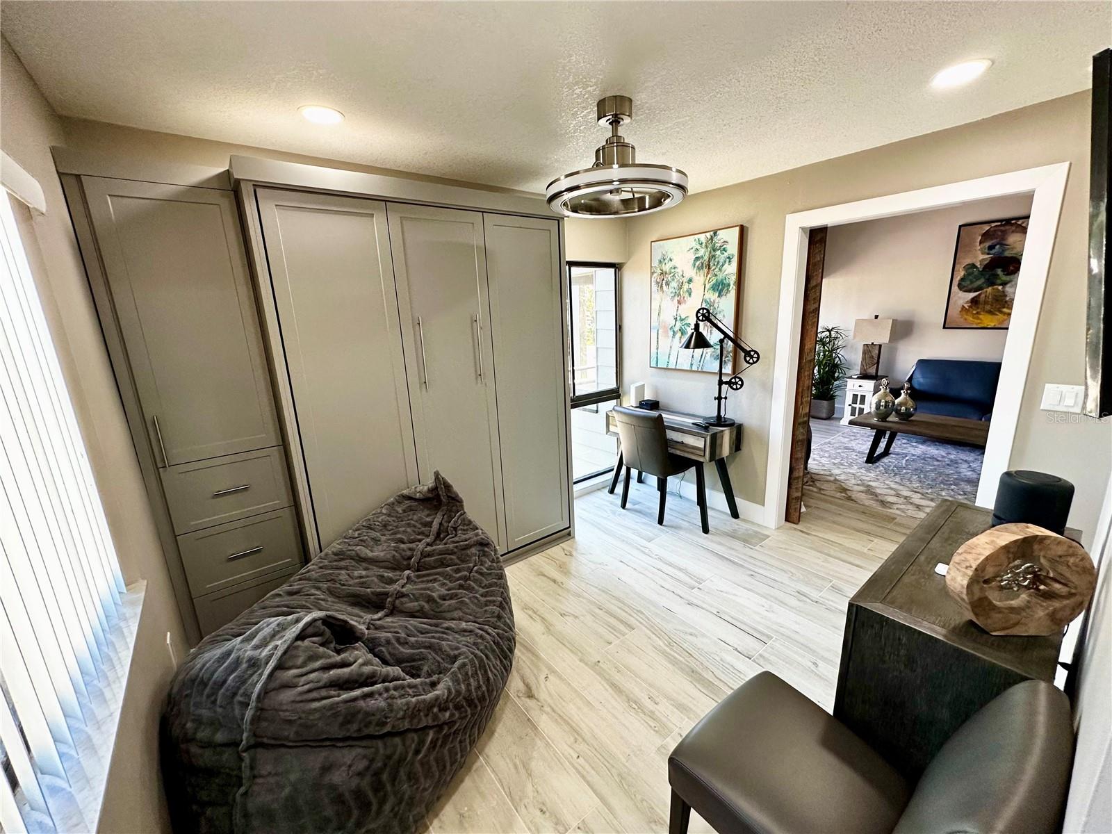 1555 TARPON CENTER DR #202, VENICE, FL, 34285