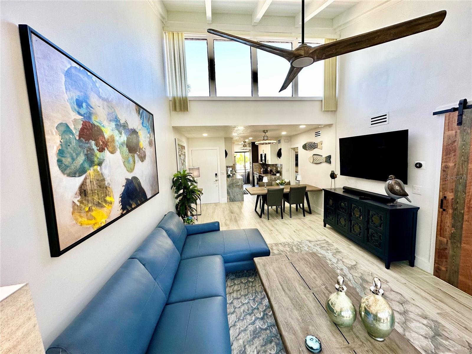 1555 TARPON CENTER DR #202, VENICE, FL, 34285