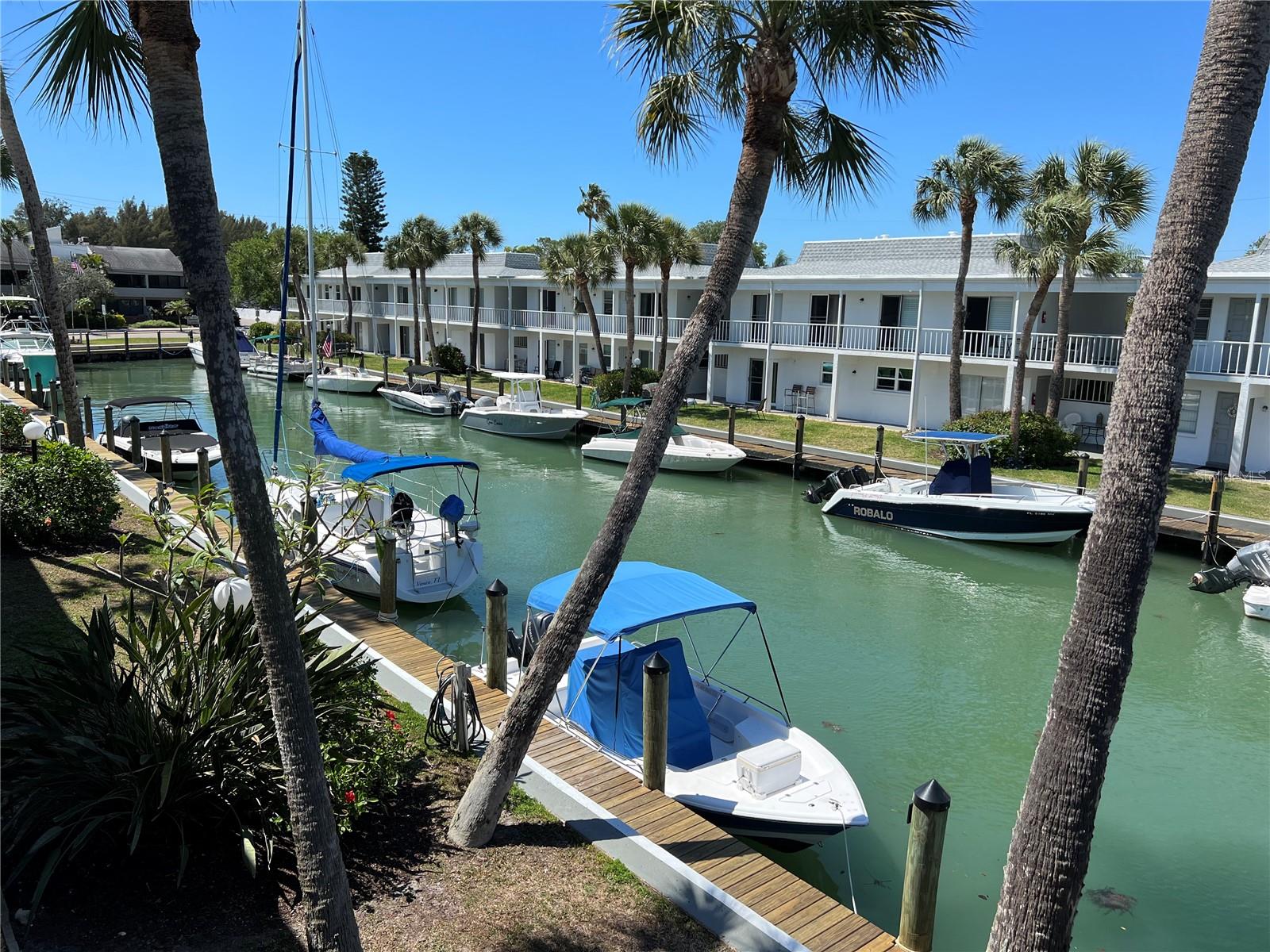 1555 TARPON CENTER DR #202, VENICE, FL, 34285