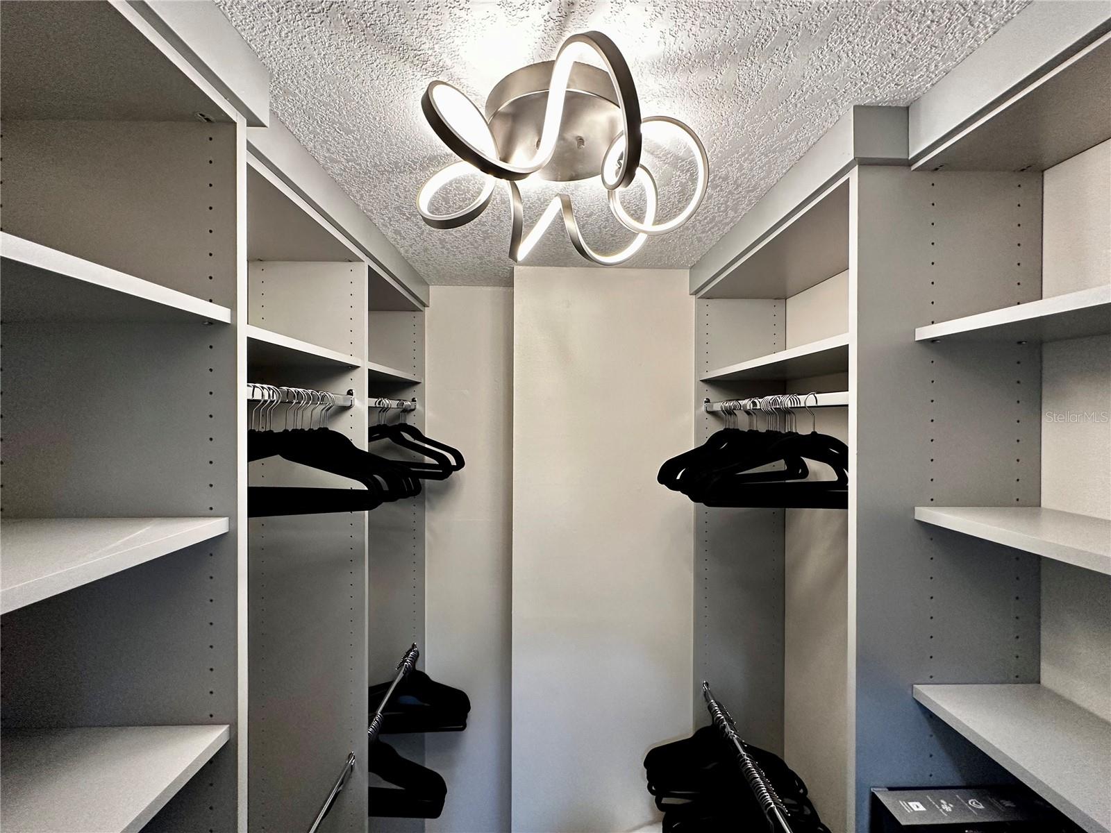 1555 TARPON CENTER DR #202, VENICE, FL, 34285