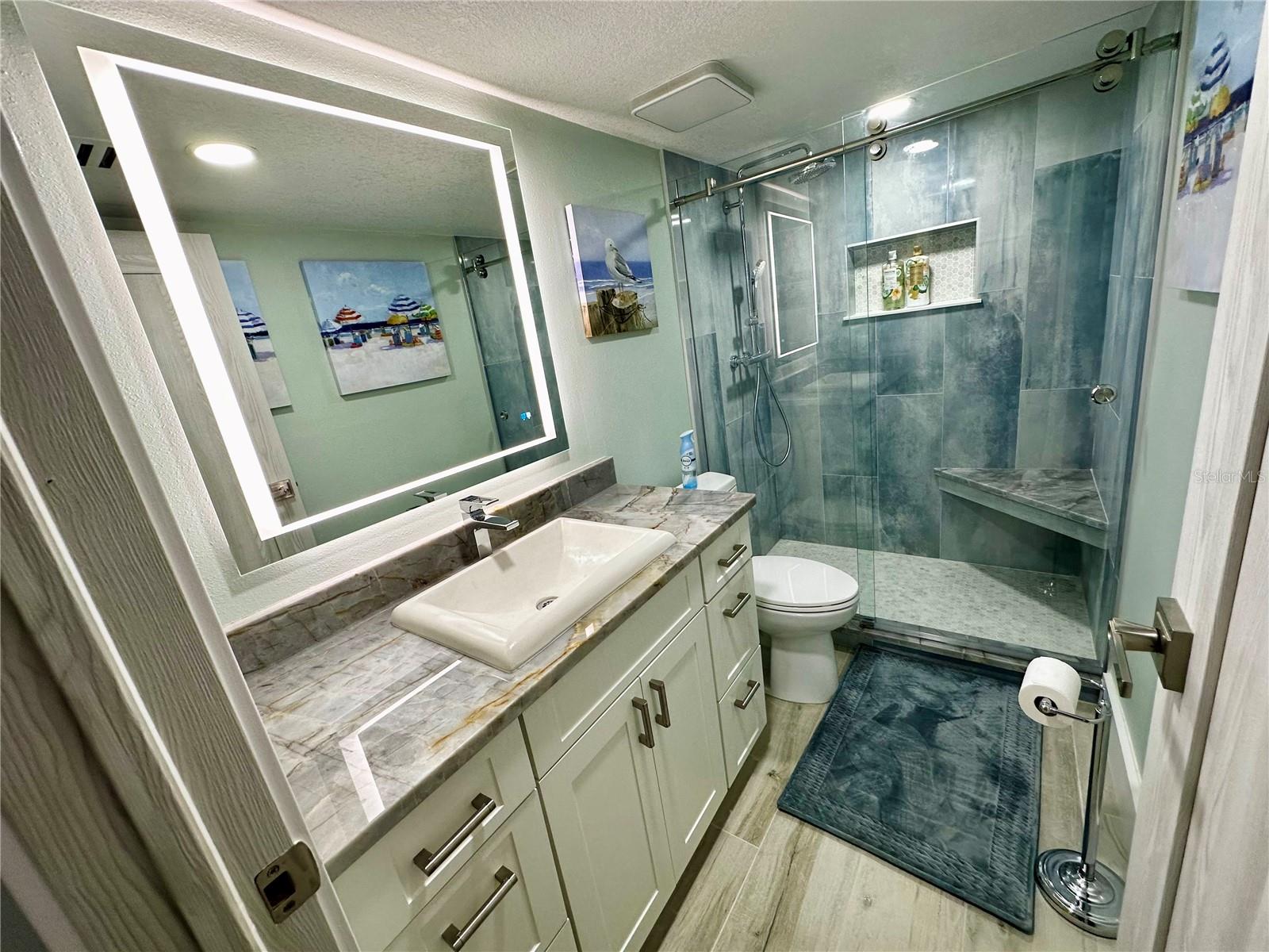 1555 TARPON CENTER DR #202, VENICE, FL, 34285