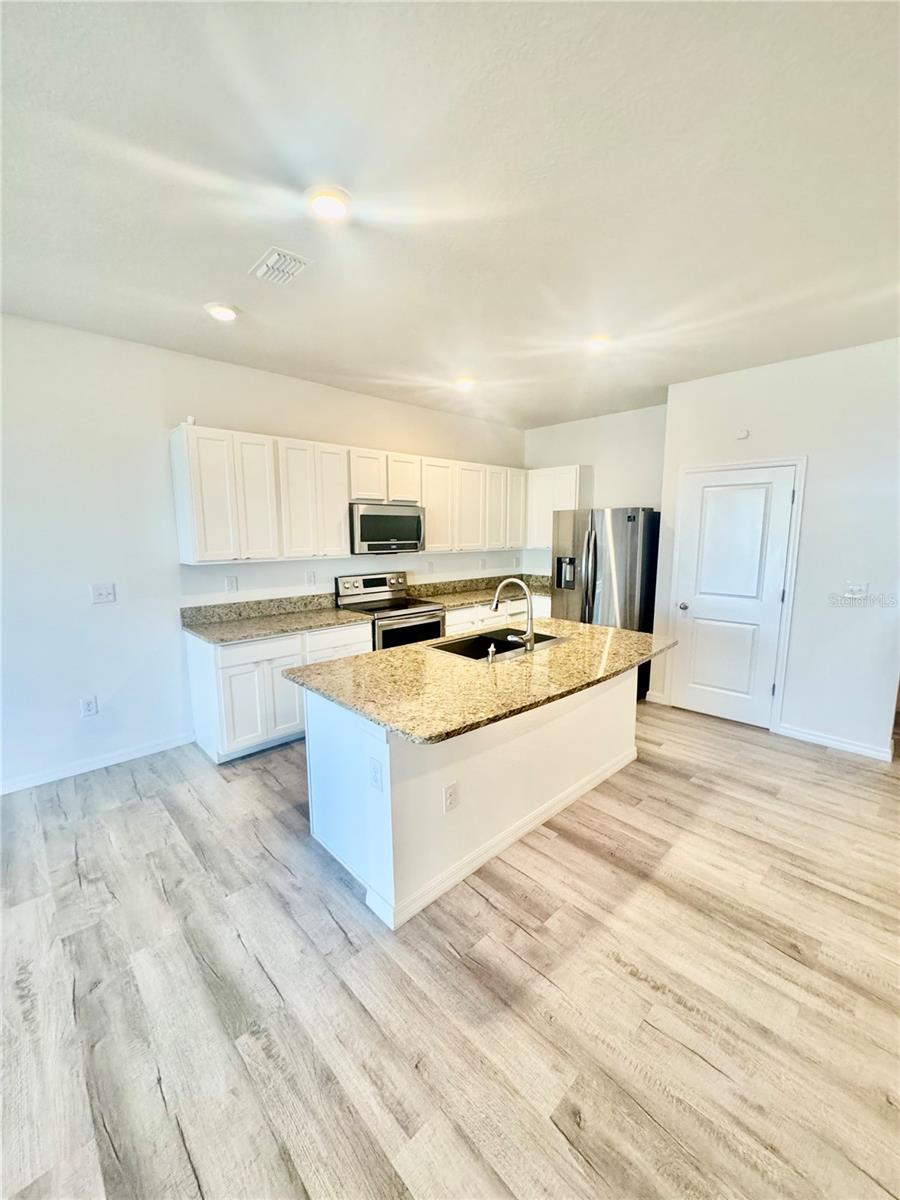 5435 DRAGONFLY DR, WILDWOOD, FL, 34785