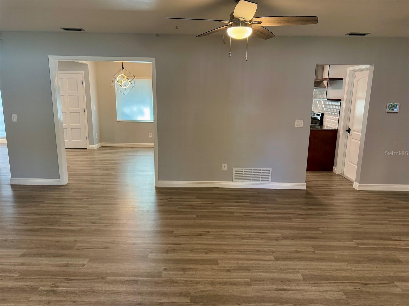 2260 ST CHARLES DR, CLEARWATER, FL, 33764