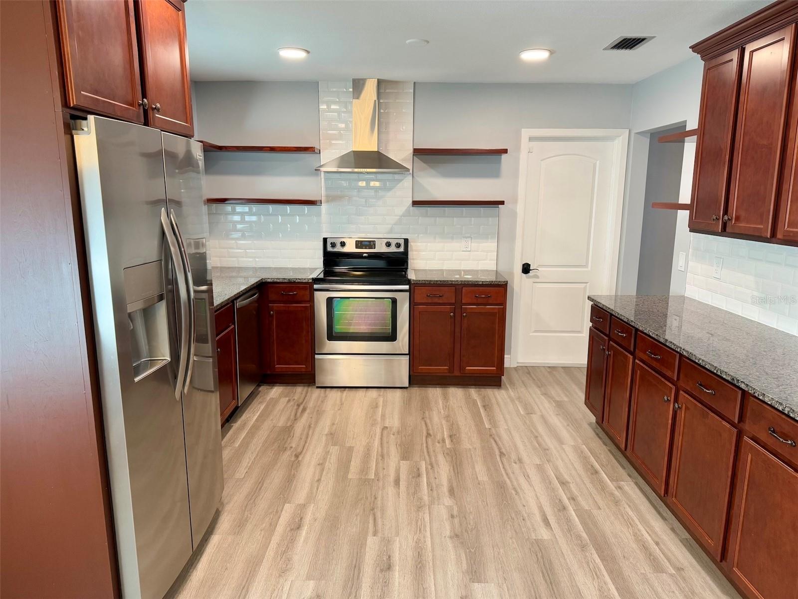 2260 ST CHARLES DR, CLEARWATER, FL, 33764