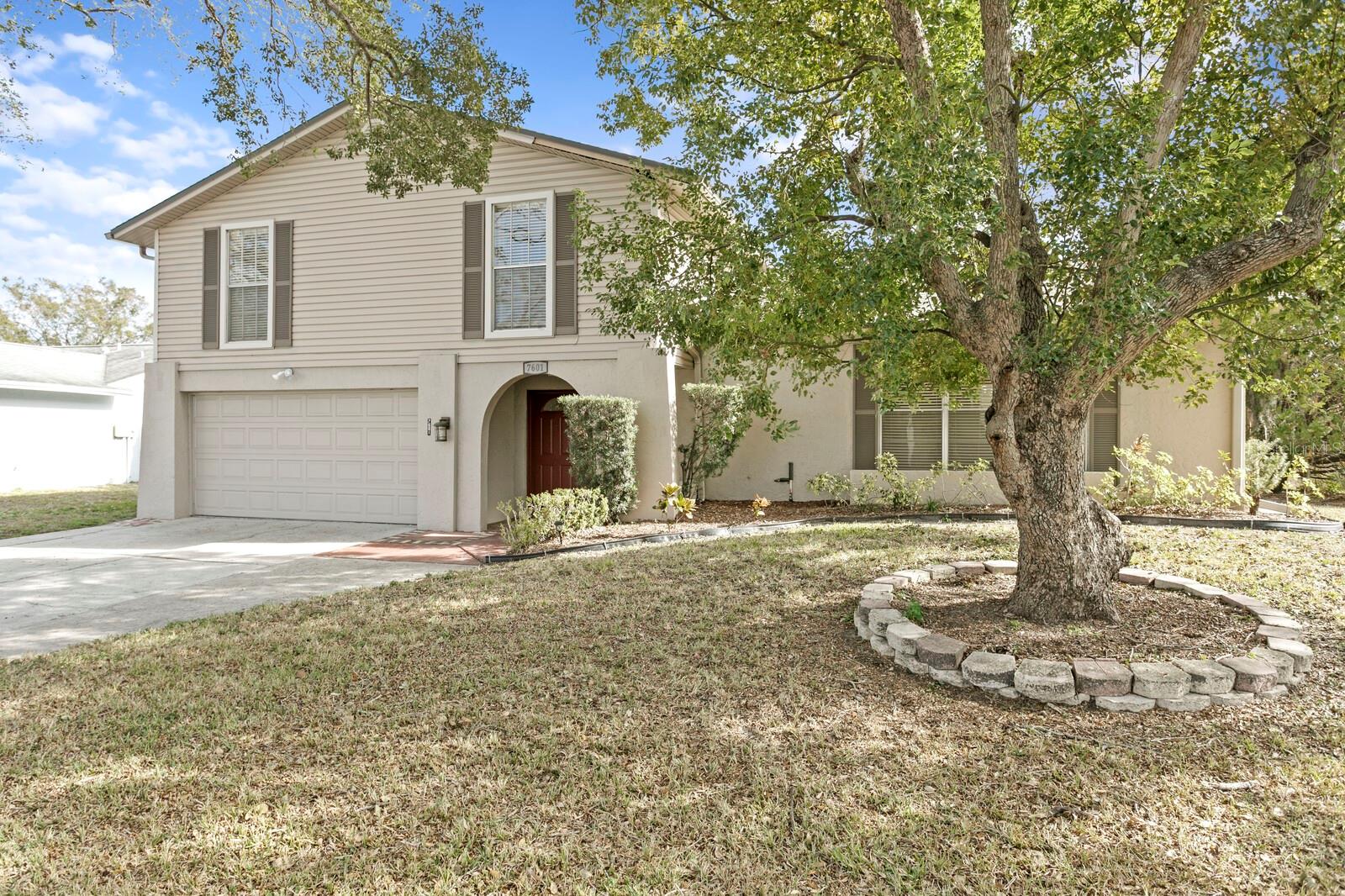 7601 OAKMOOR DR, TAMPA, FL, 33634