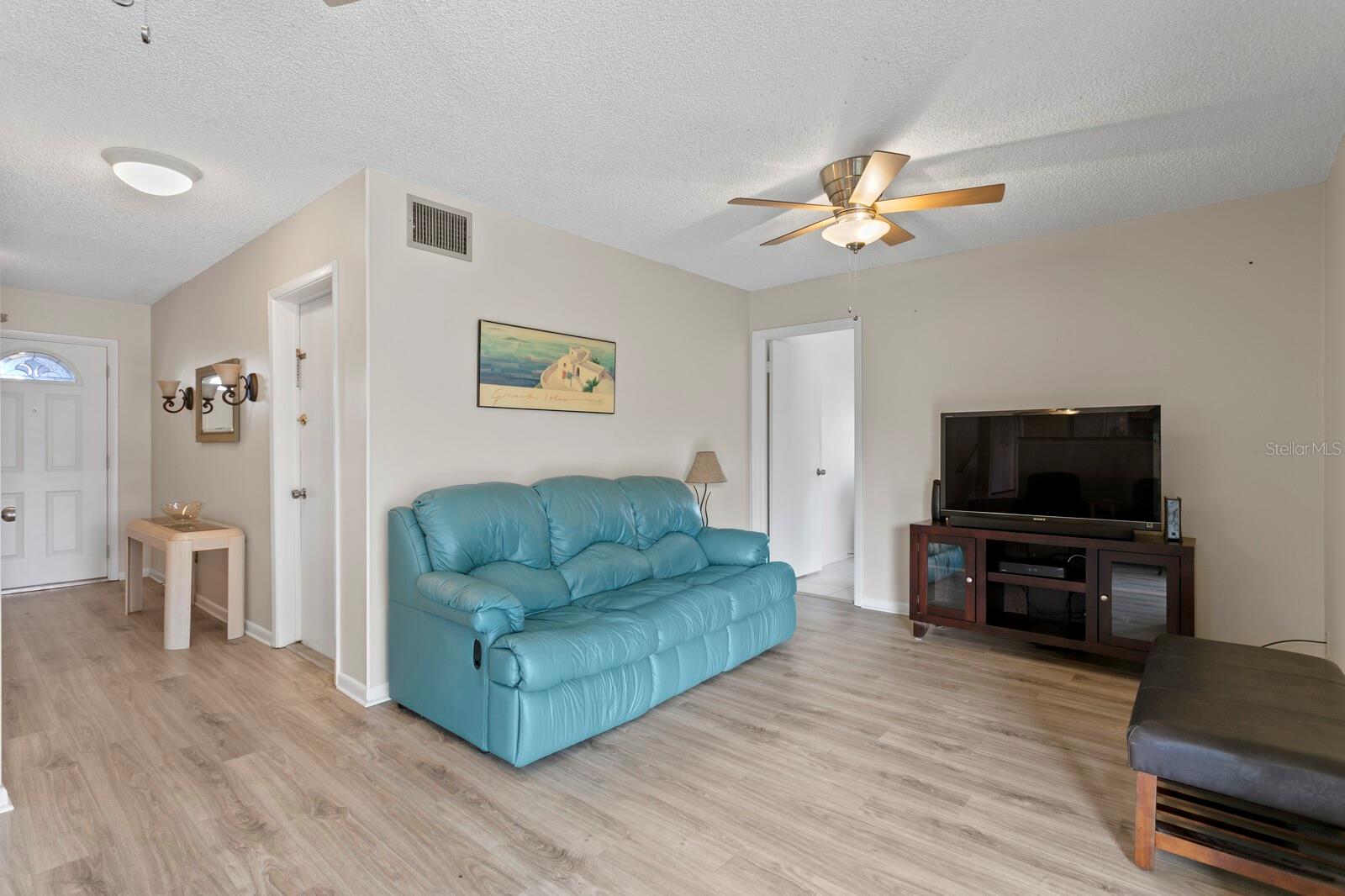 7601 OAKMOOR DR, TAMPA, FL, 33634