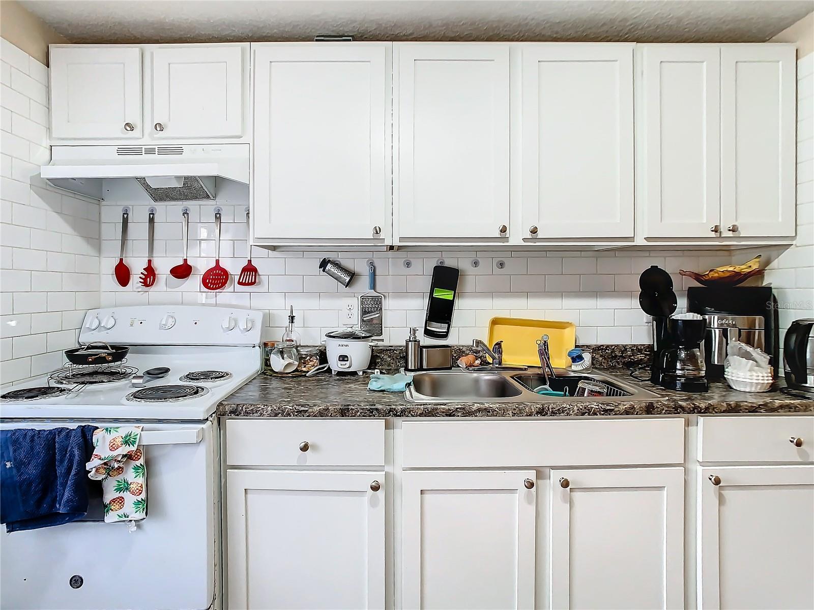 5510 DANIELS RD, TAMPA, FL, 33634