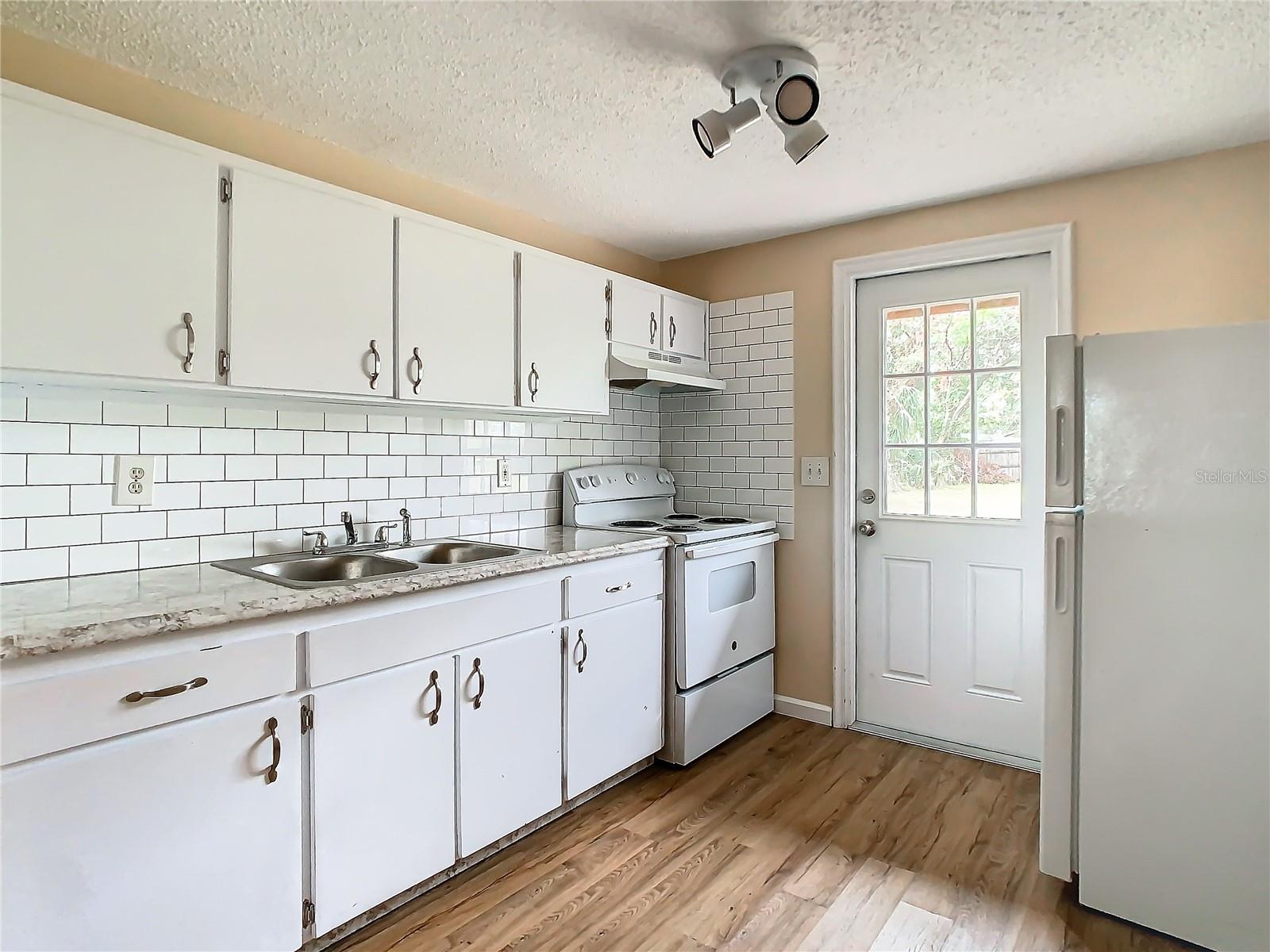 5510 DANIELS RD, TAMPA, FL, 33634